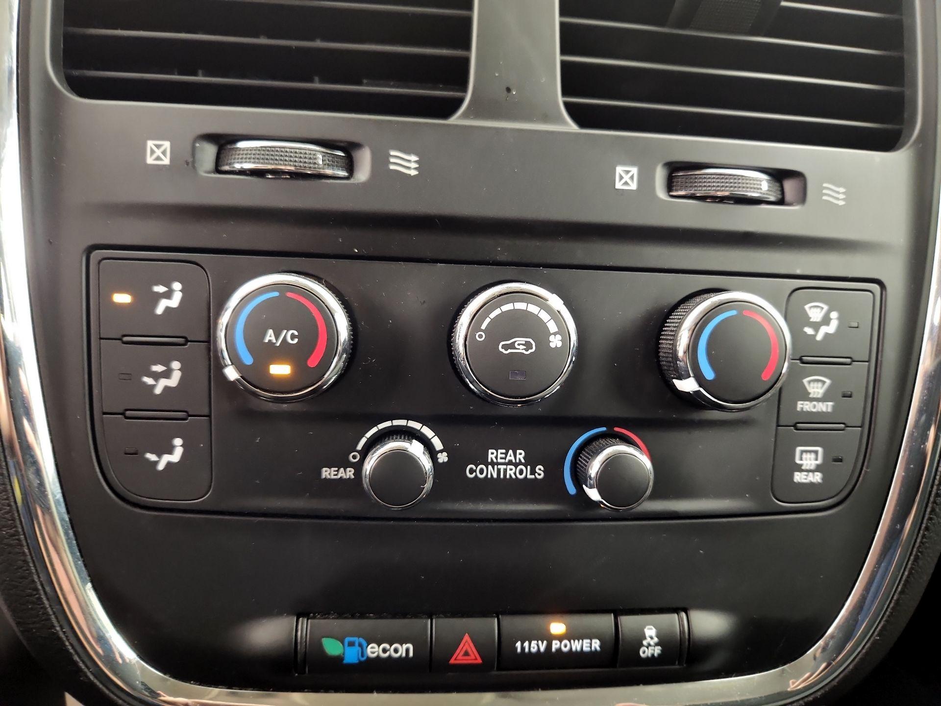 Thumbnail: 2017 Dodge Grand Caravan - 16
