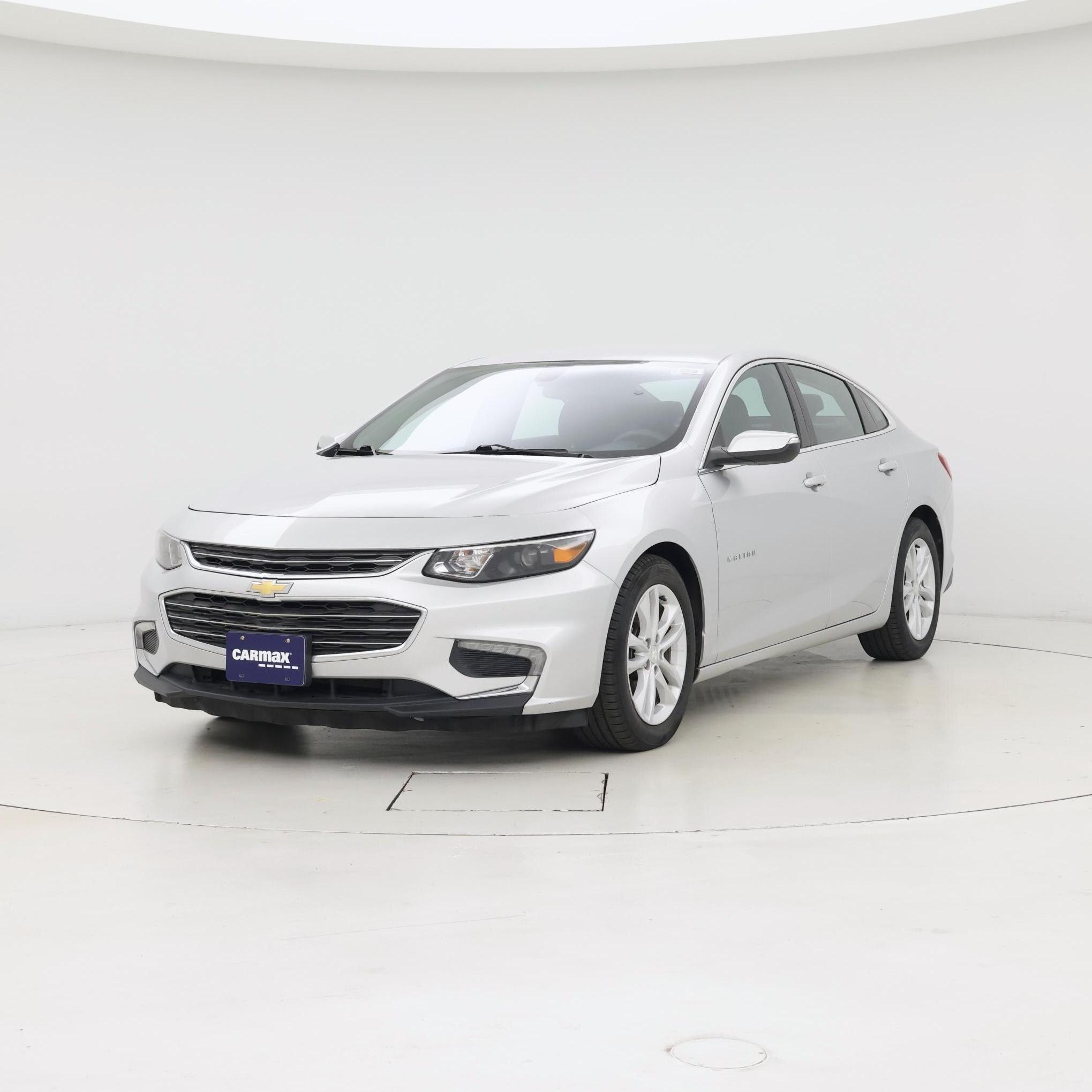 Thumbnail: 2017 Chevrolet Malibu - 4