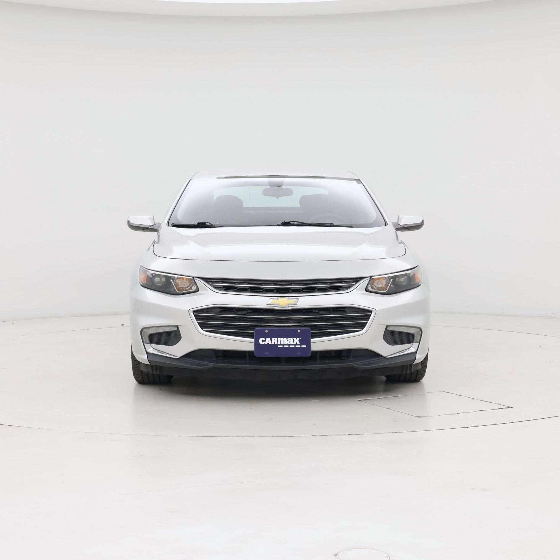 Thumbnail: 2017 Chevrolet Malibu - 5