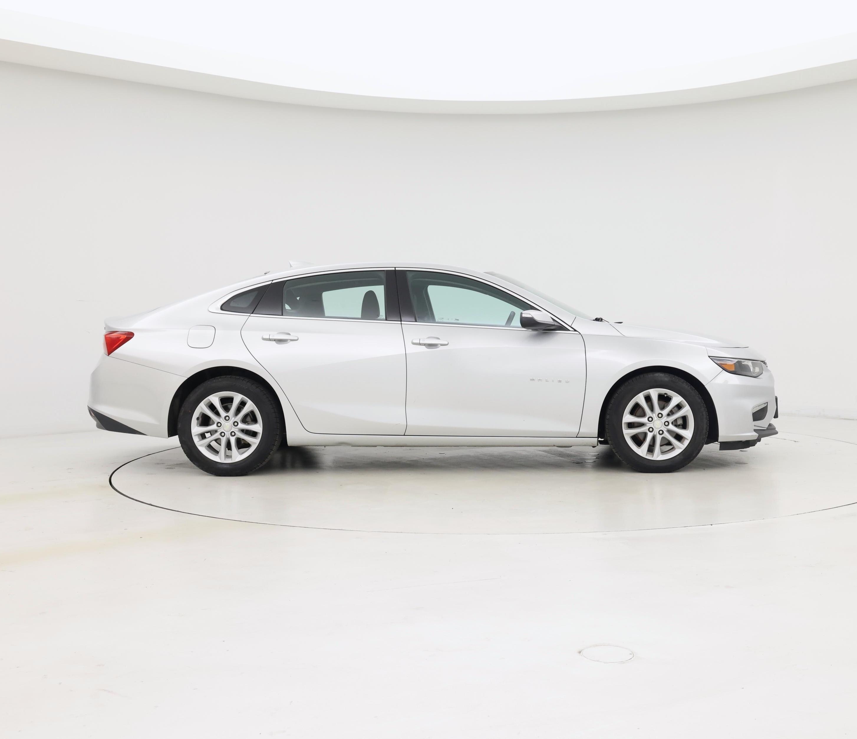 Thumbnail: 2017 Chevrolet Malibu - 7