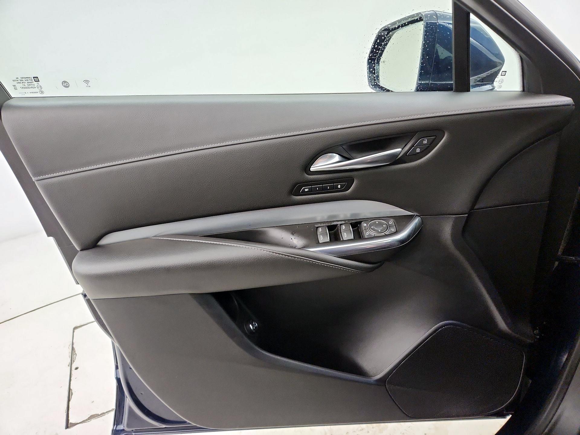 Thumbnail: 2019 Cadillac XT4 - 12