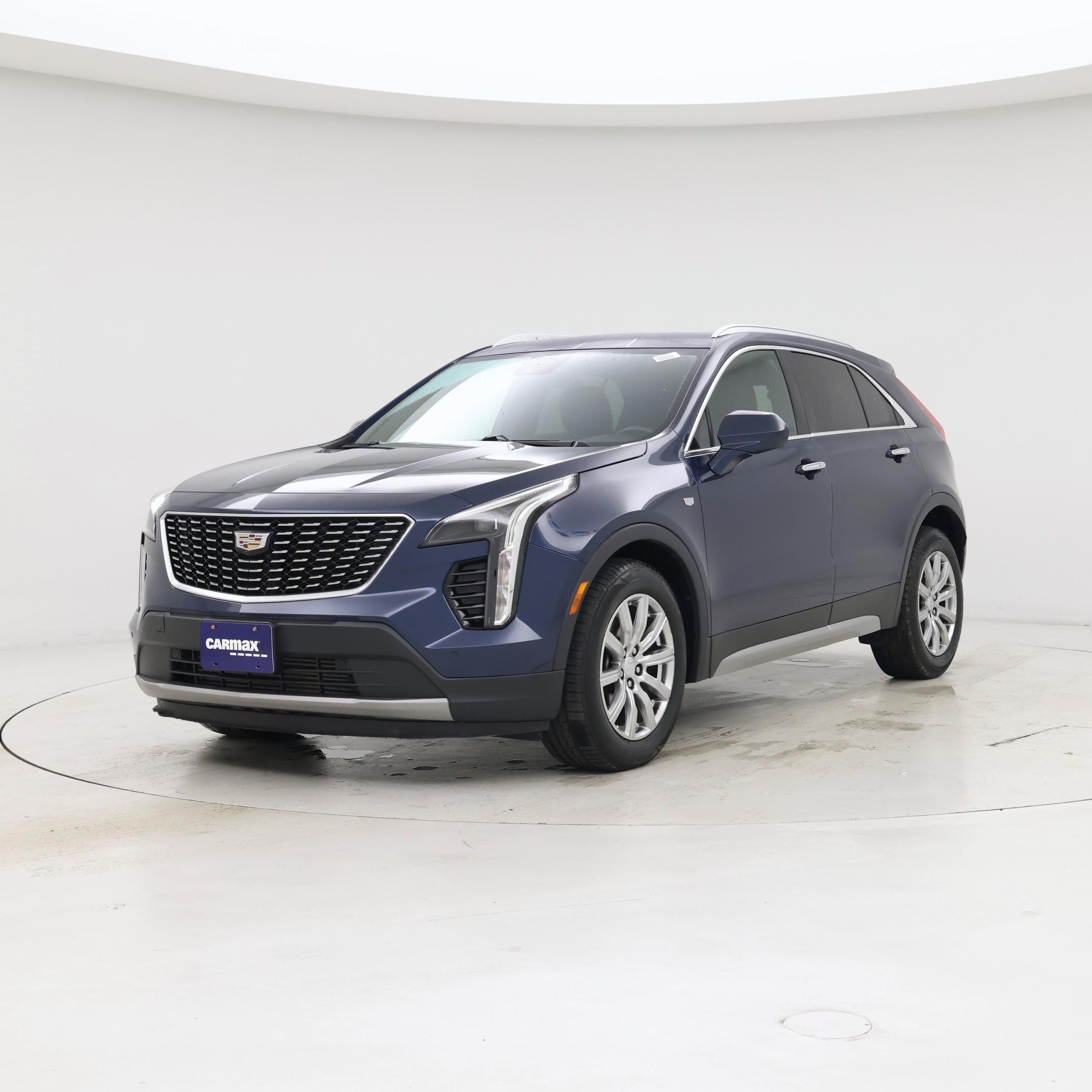 Thumbnail: 2019 Cadillac XT4 - 4