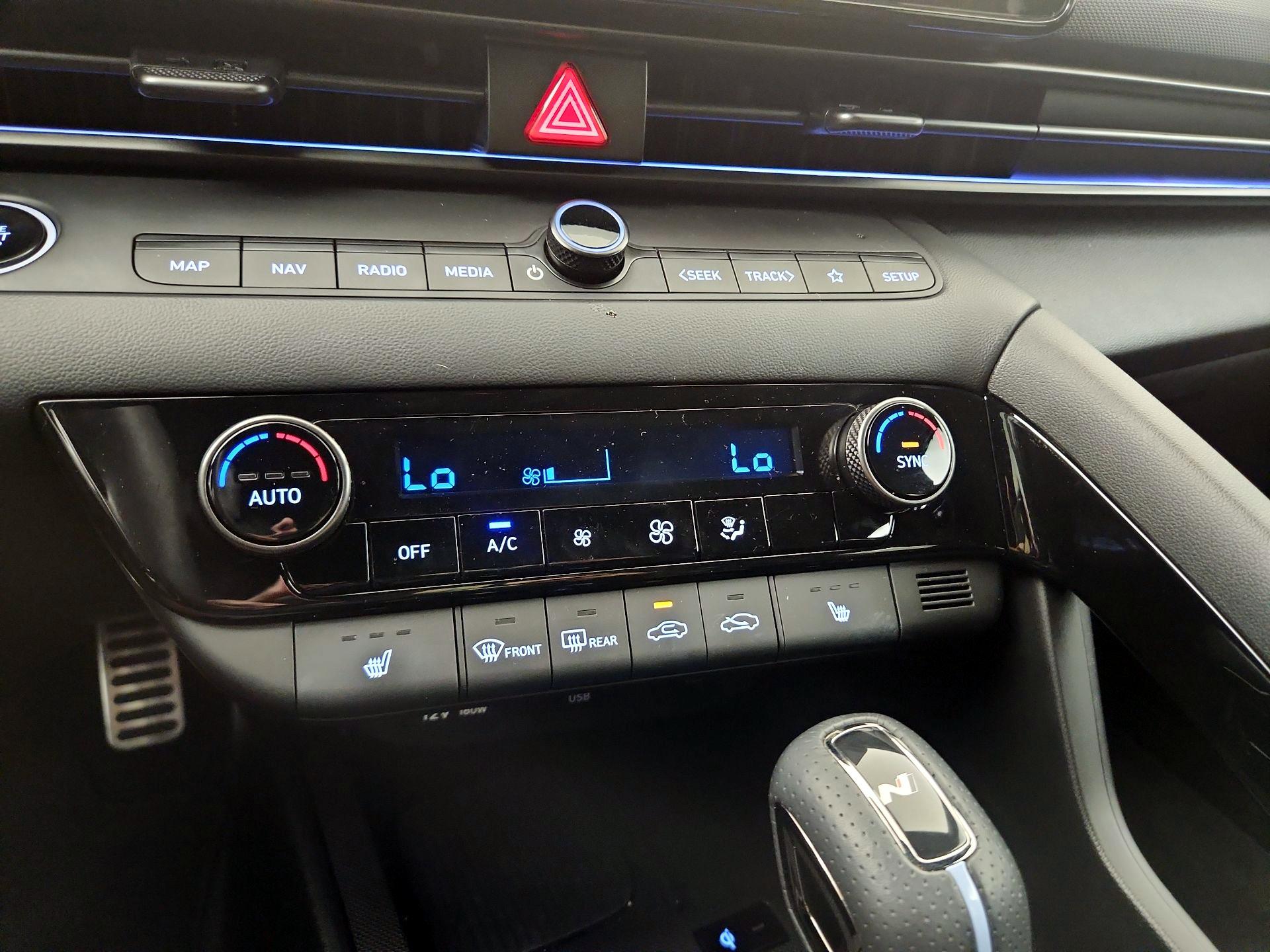 Thumbnail: 2024 Hyundai Elantra - 15