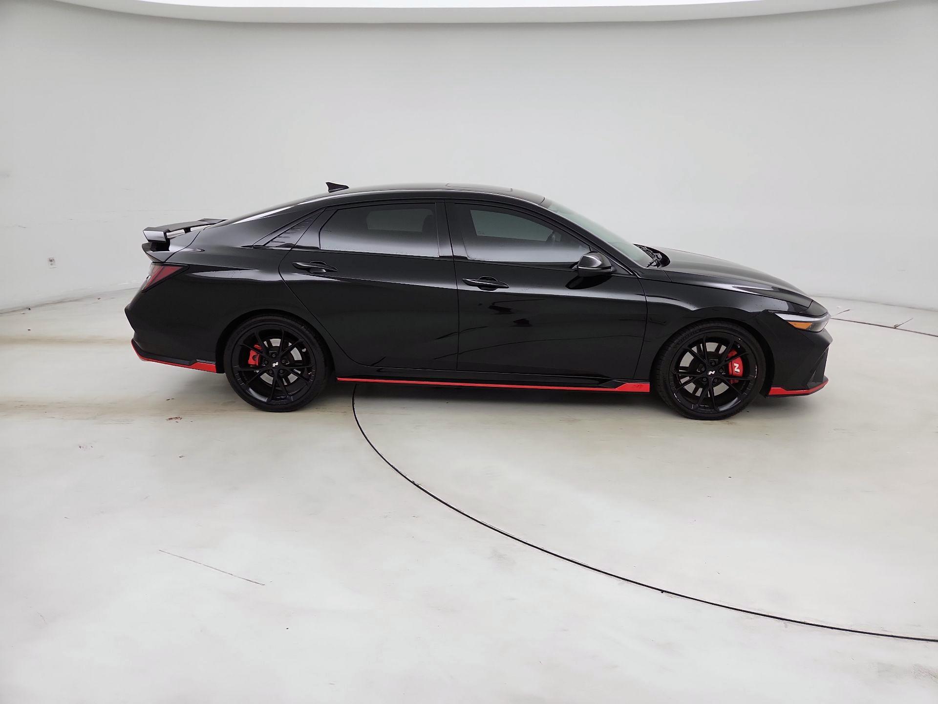 Thumbnail: 2024 Hyundai Elantra - 4