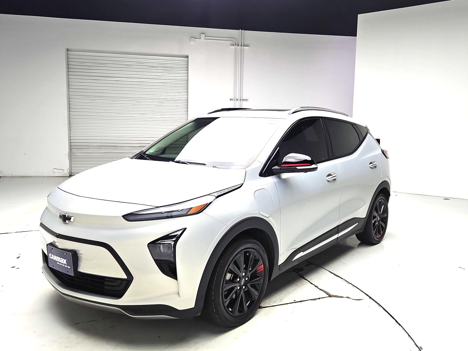 Thumbnail: 2023 Chevrolet Bolt EUV - 3