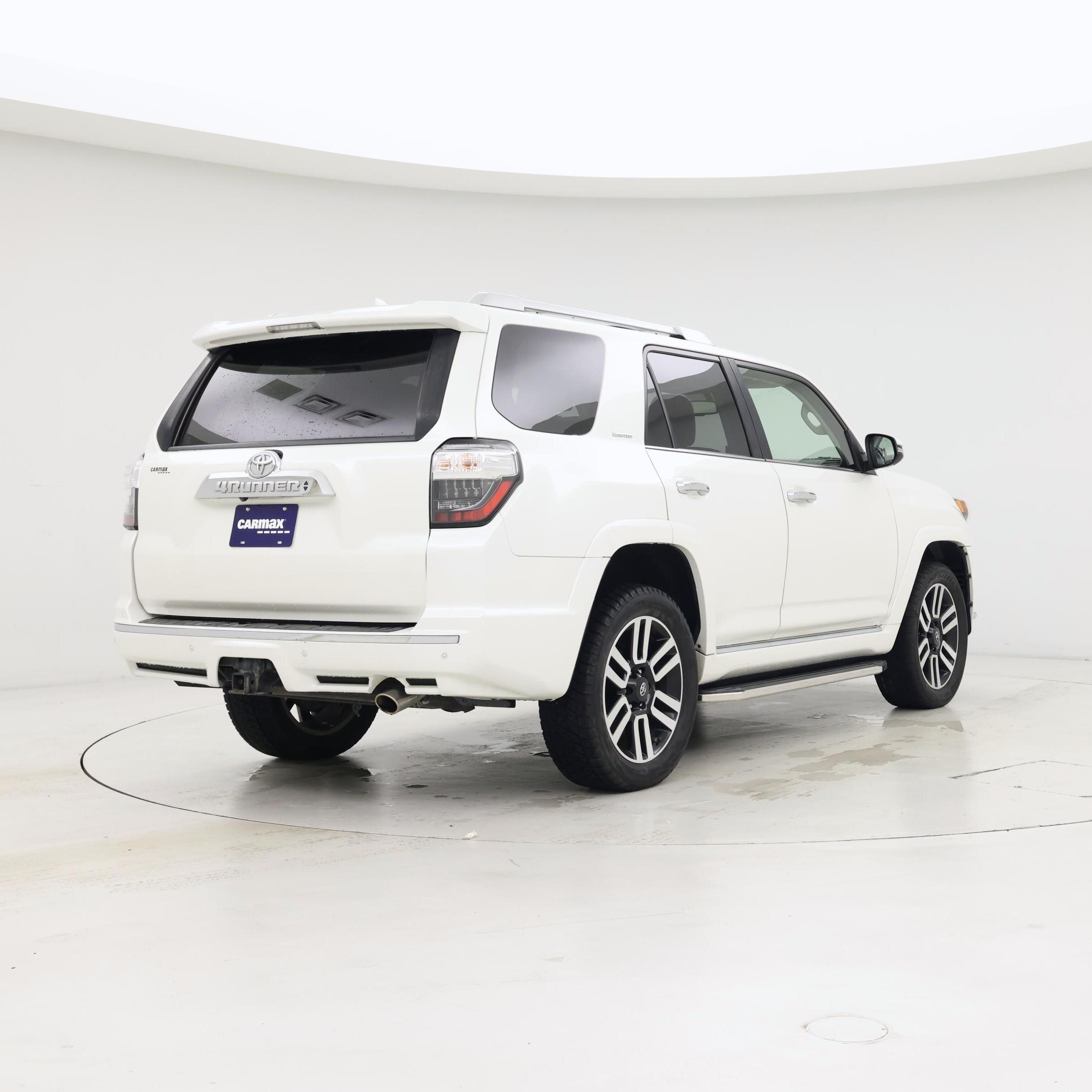 Thumbnail: 2015 Toyota 4Runner - 8