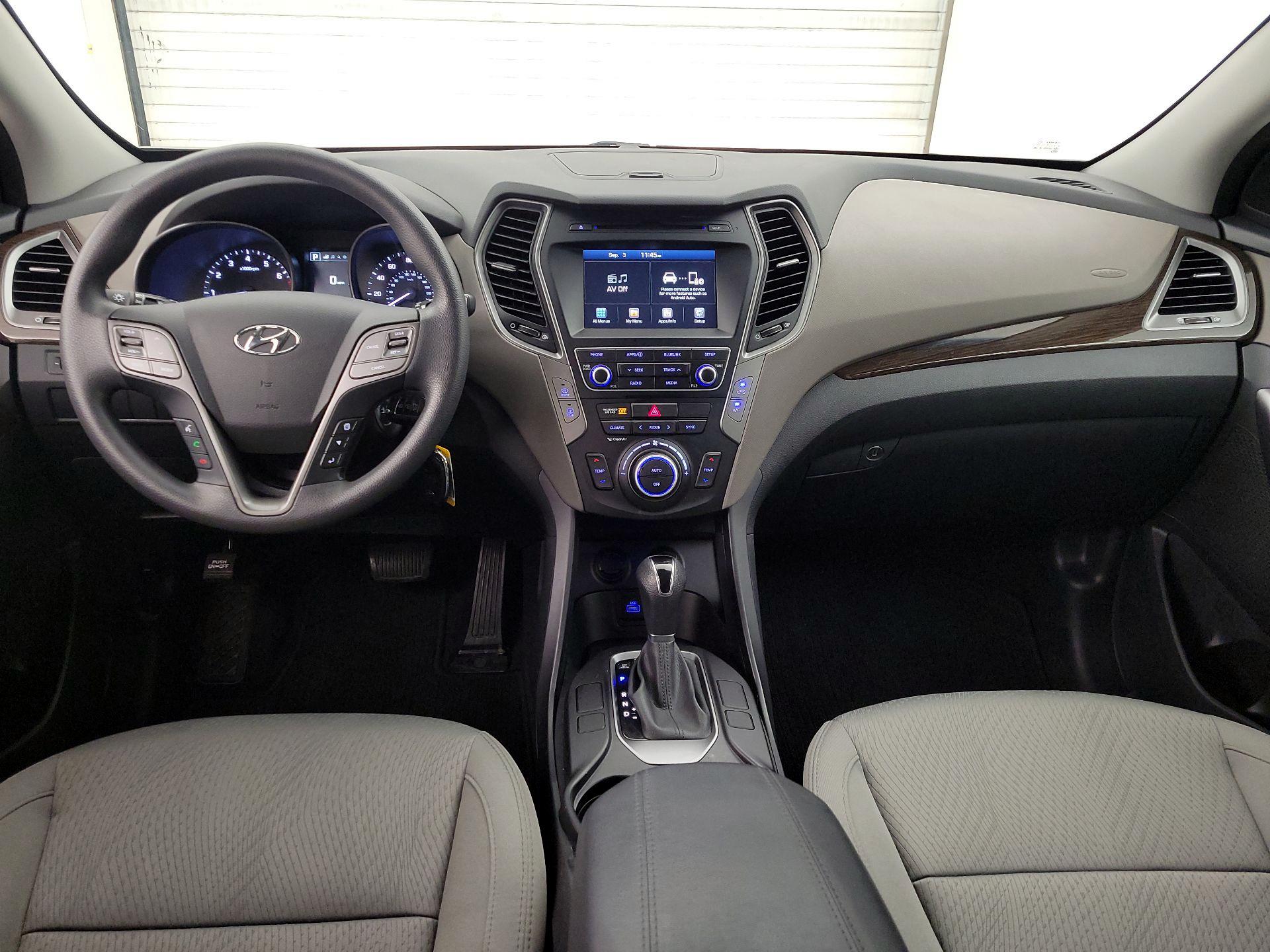 Thumbnail: 2017 Hyundai Santa Fe - 9