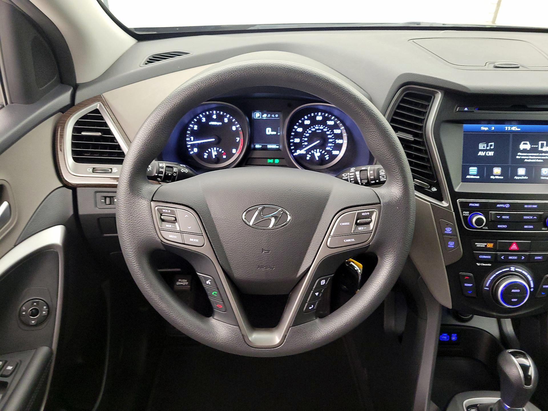 Thumbnail: 2017 Hyundai Santa Fe - 10