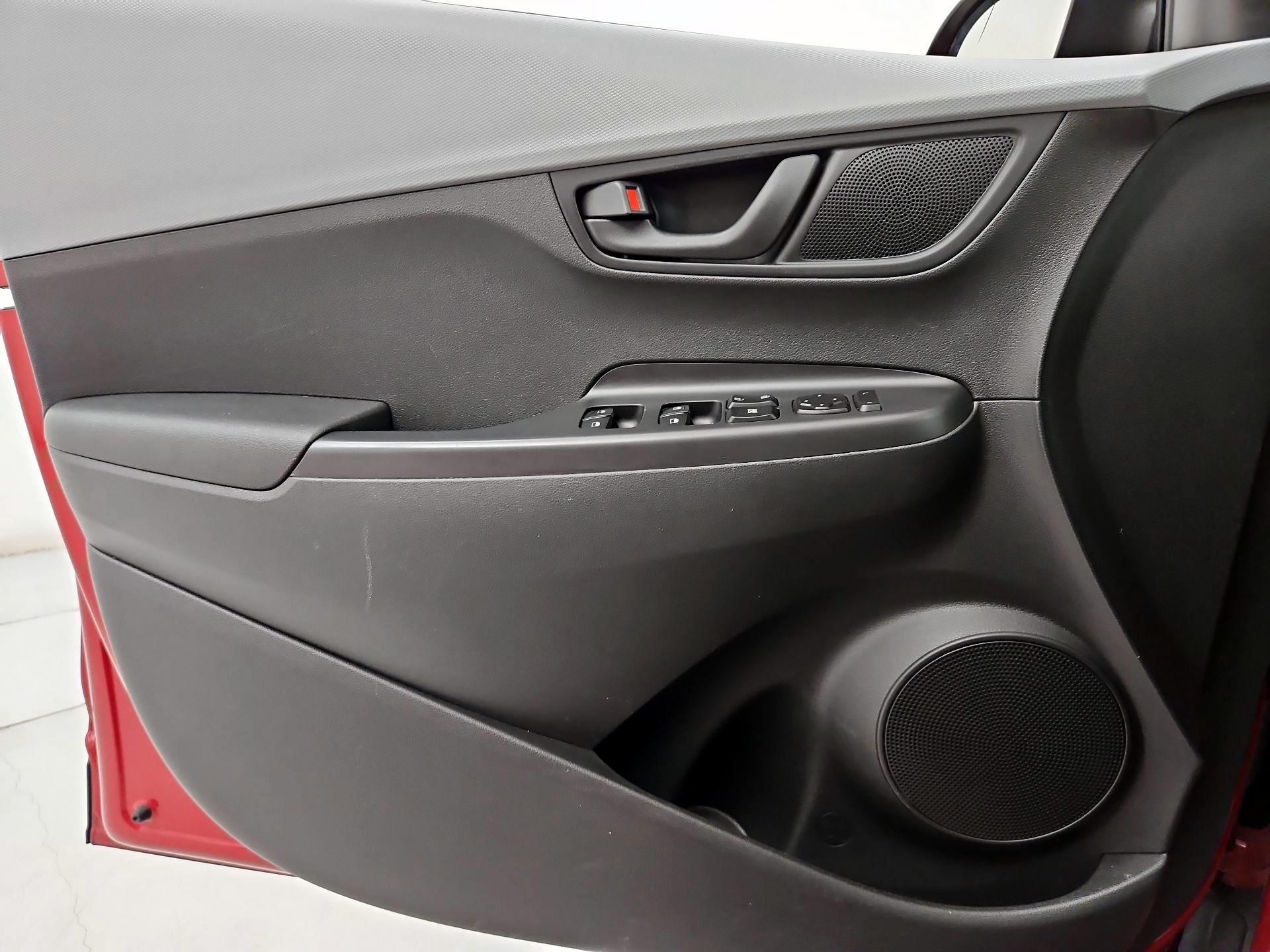 Thumbnail: 2019 Hyundai Kona - 12