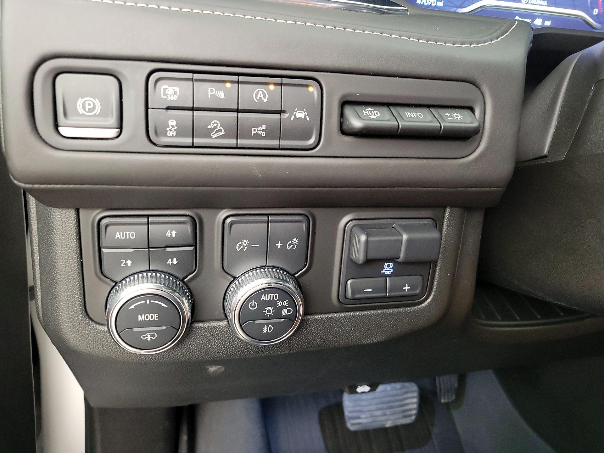 Thumbnail: 2023 GMC Yukon - 13