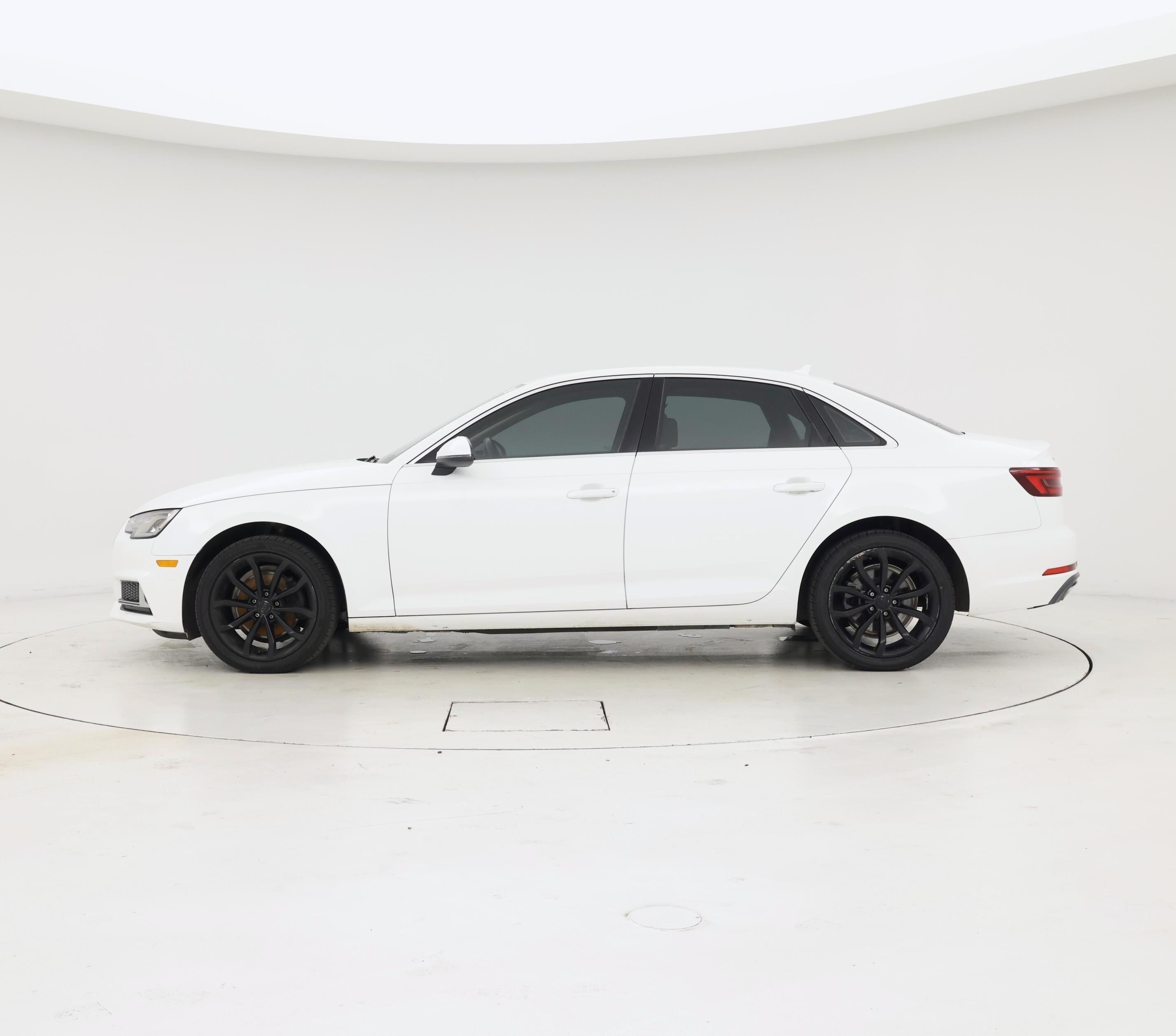 Thumbnail: 2019 Audi A4 - 3