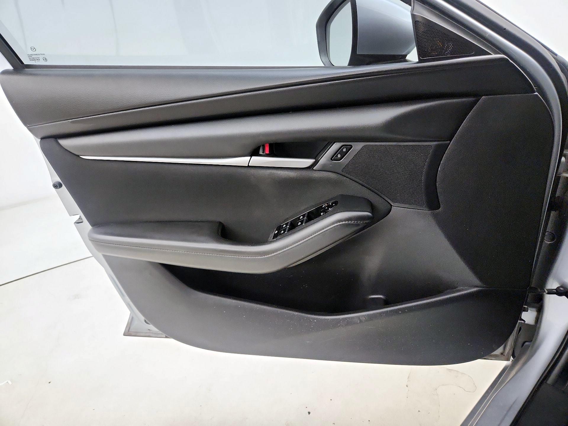 Thumbnail: 2019 Mazda Mazda3 - 12