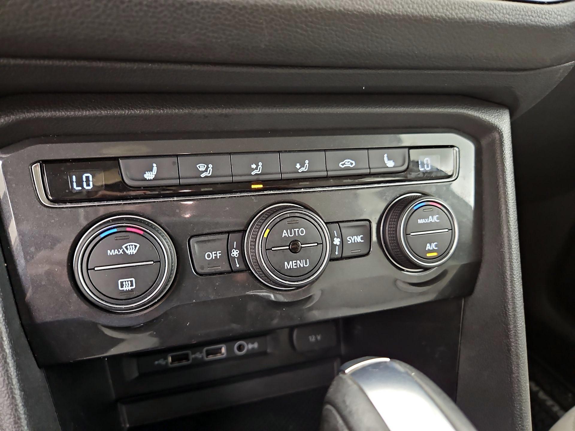 Thumbnail: 2019 Volkswagen Tiguan - 16