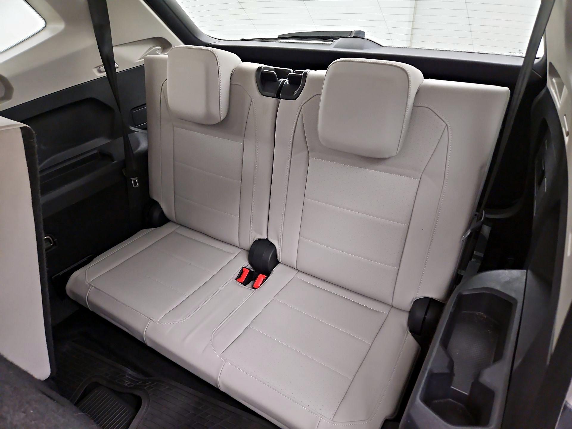 Thumbnail: 2019 Volkswagen Tiguan - 20