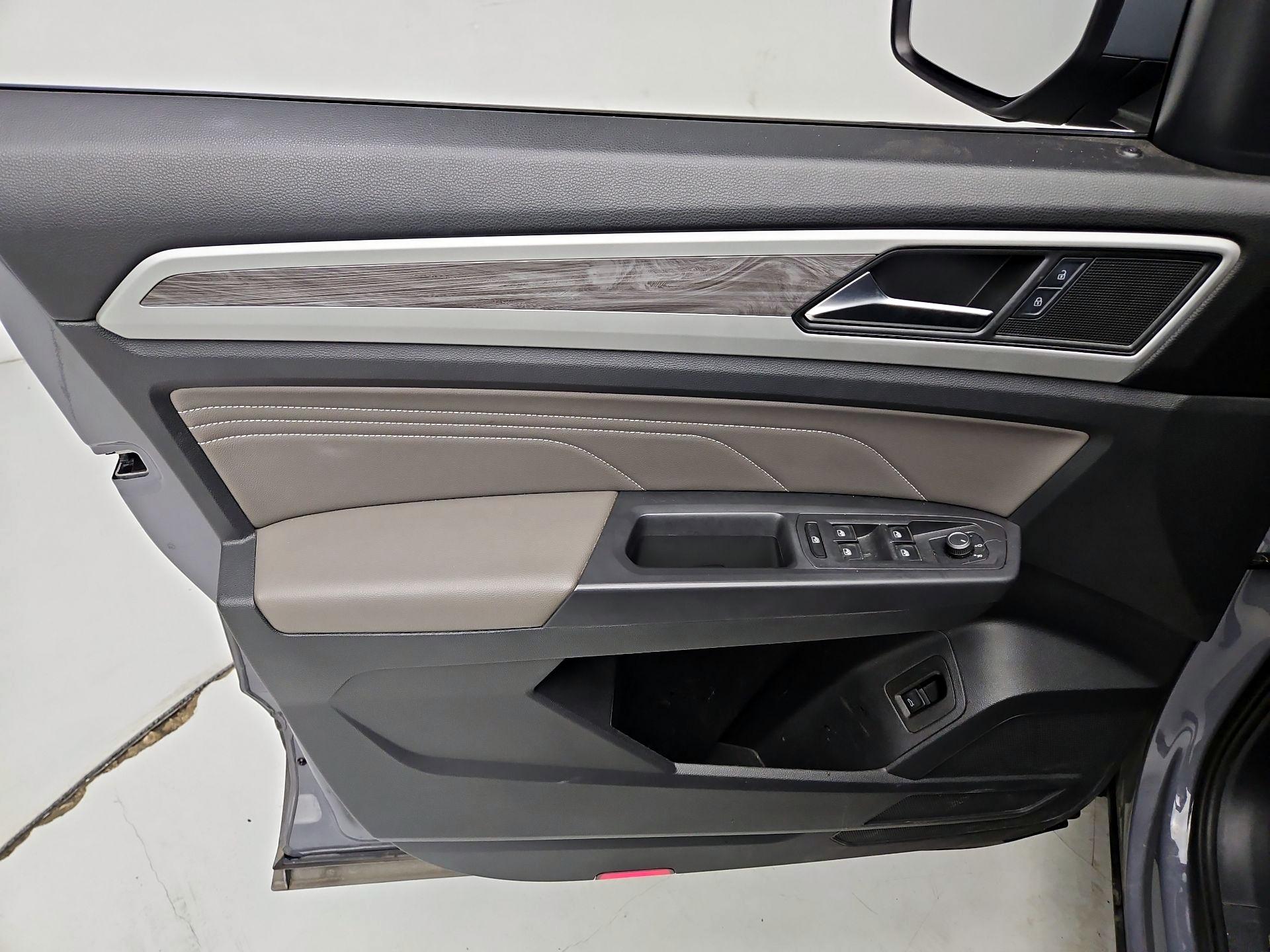 Thumbnail: 2021 Volkswagen Atlas - 12