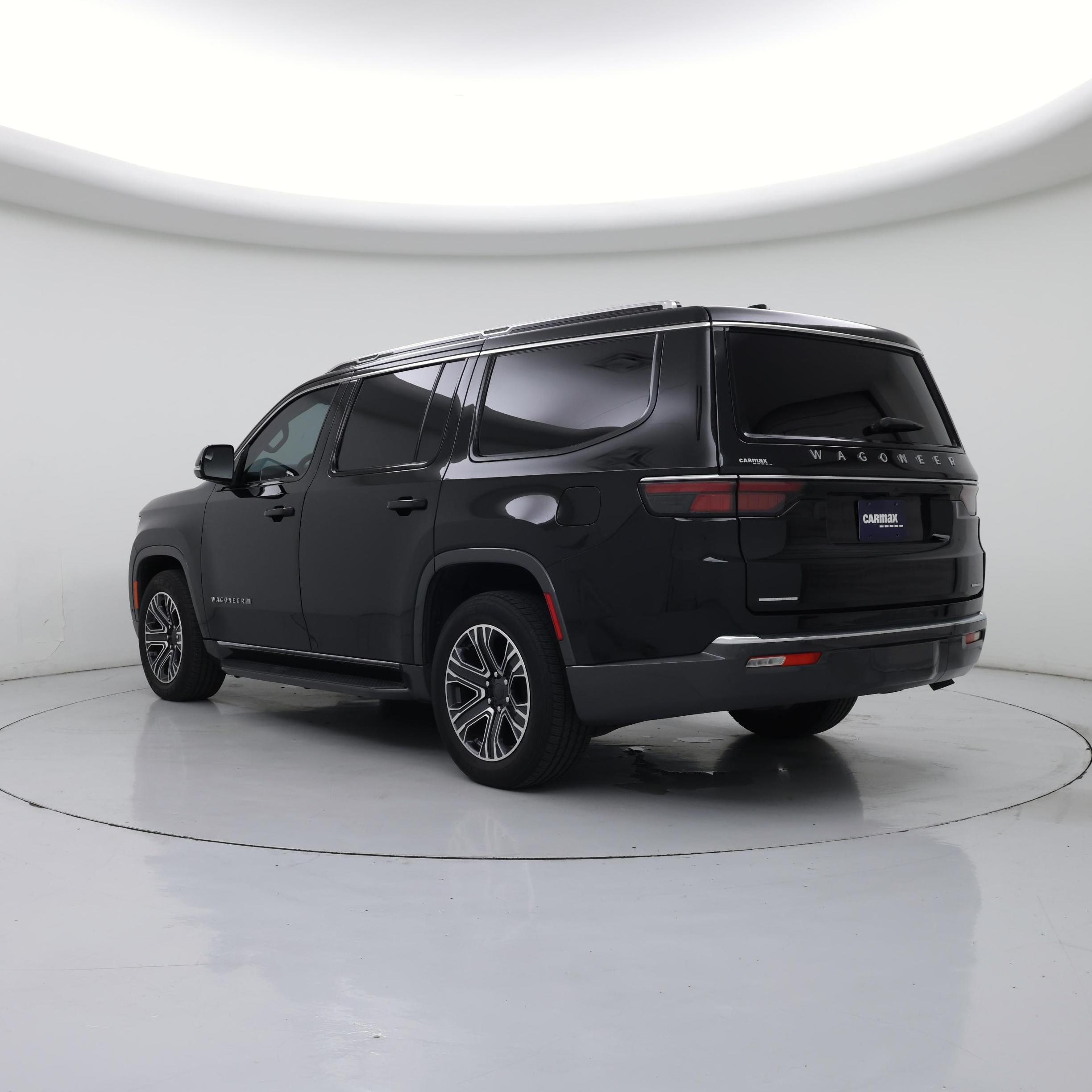 Thumbnail: 2022 Jeep Wagoneer - 2