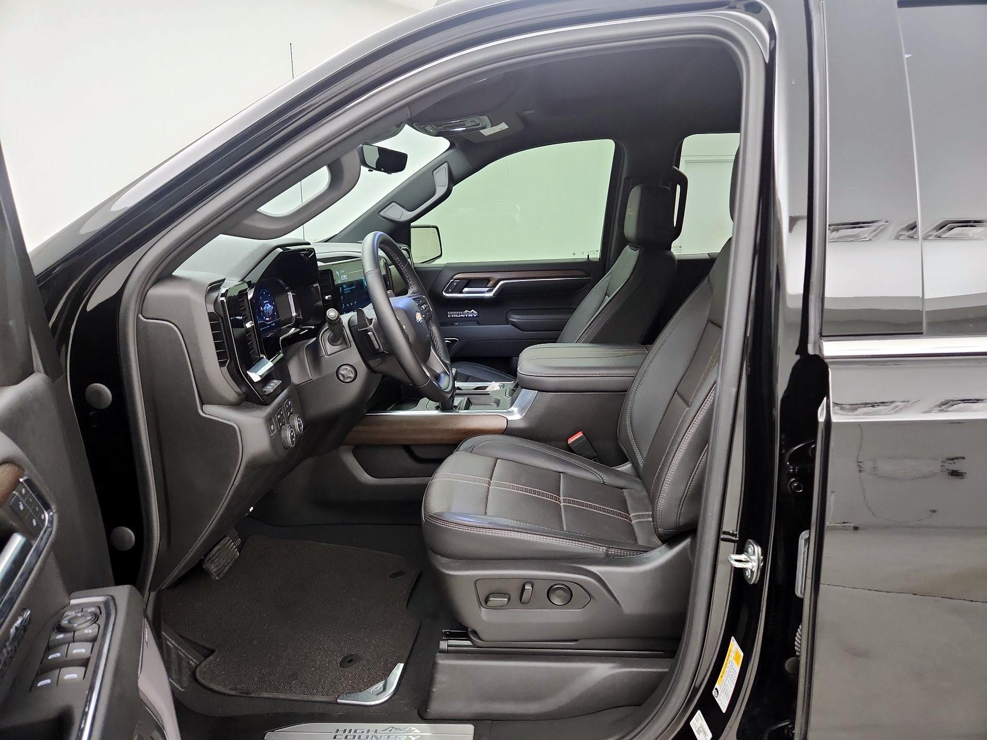 Thumbnail: 2023 Chevrolet Silverado 1500 - 11