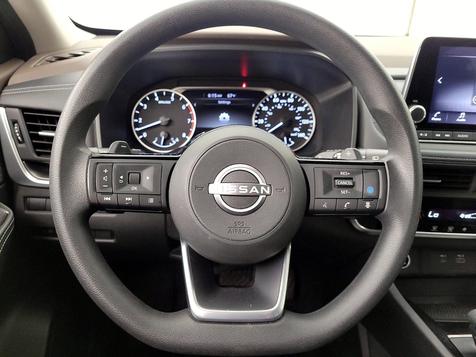 Thumbnail: 2023 Nissan Rogue - 10