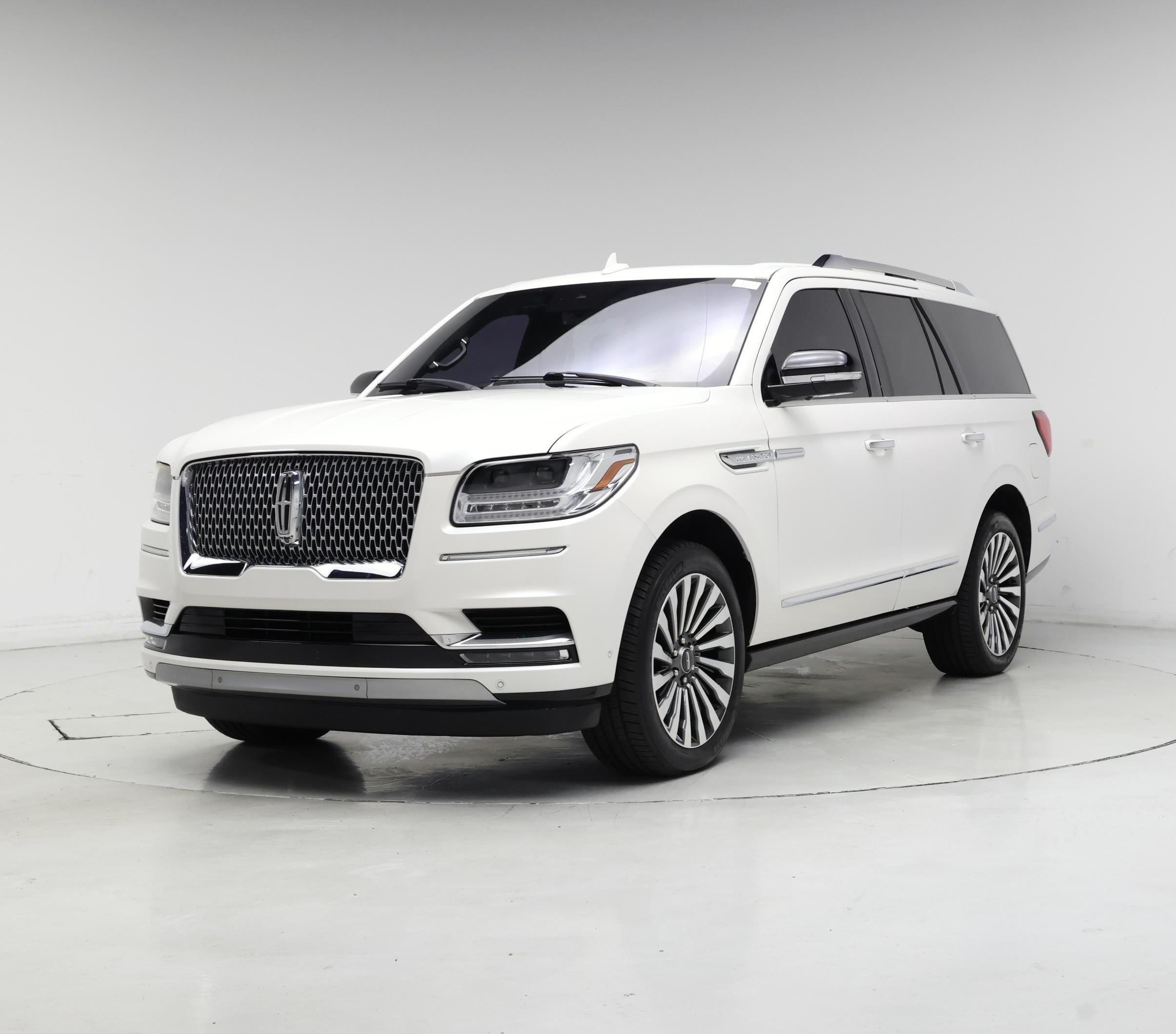 Thumbnail: 2019 Lincoln Navigator - 4