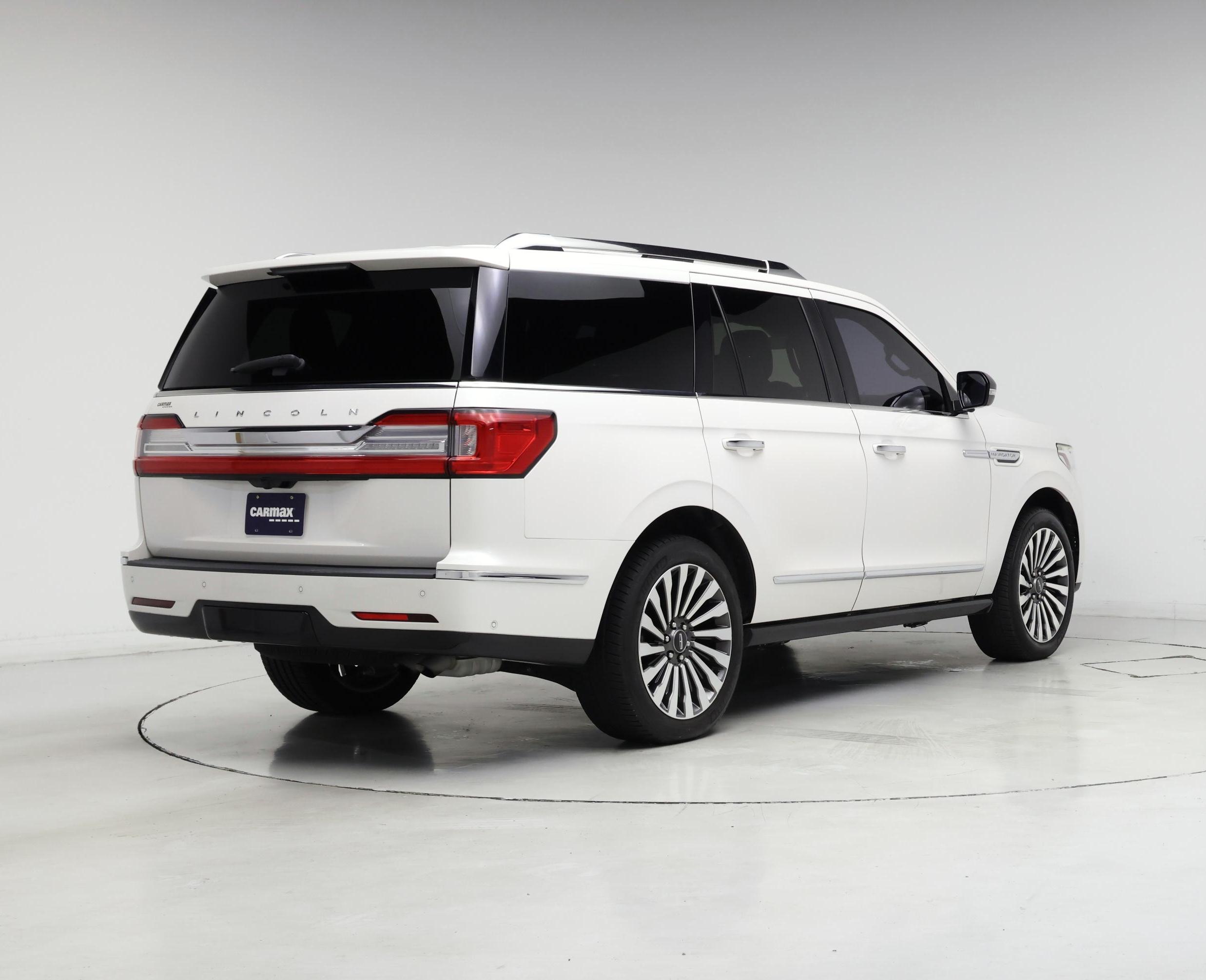 Thumbnail: 2019 Lincoln Navigator - 8
