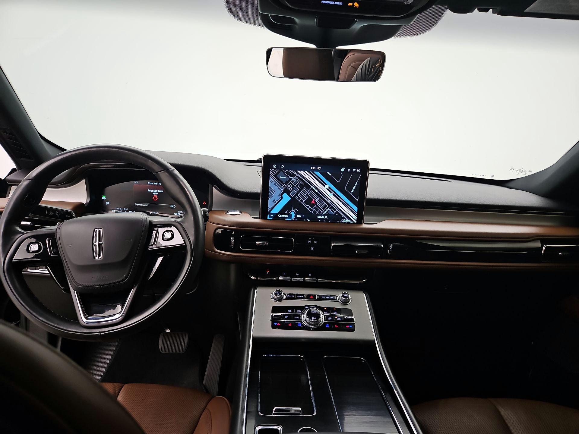 Thumbnail: 2023 Lincoln Aviator - 9