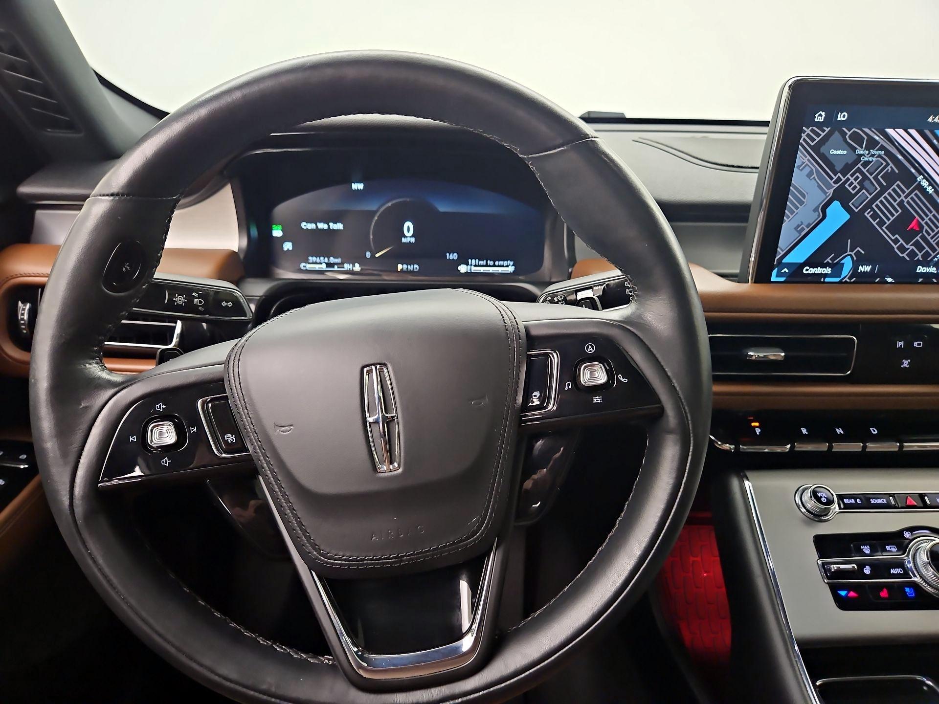 Thumbnail: 2023 Lincoln Aviator - 10