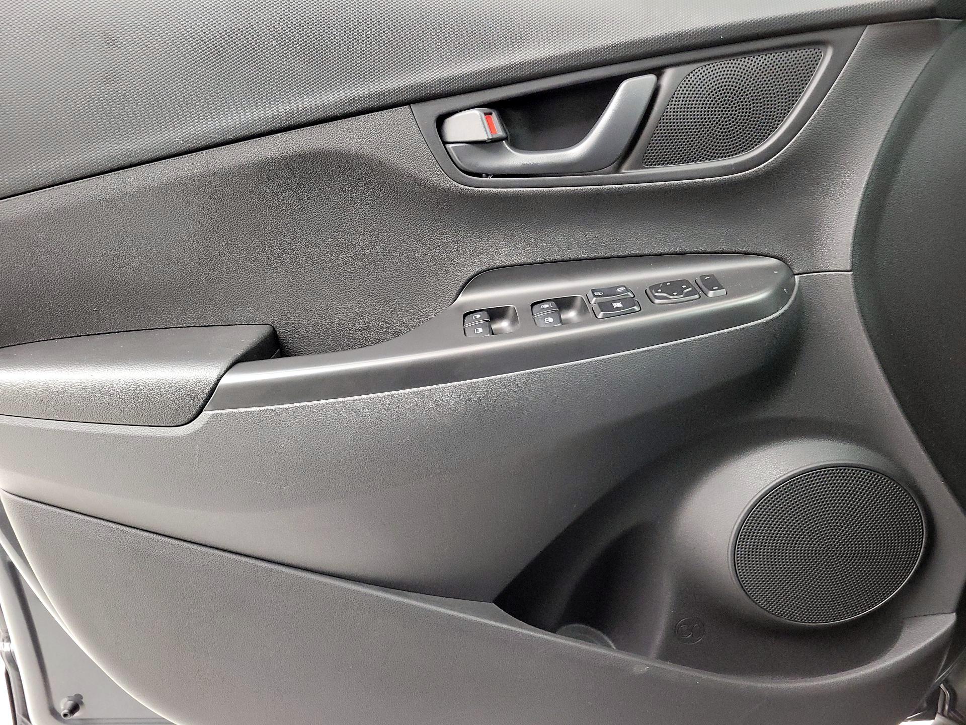Thumbnail: 2023 Hyundai Kona - 12