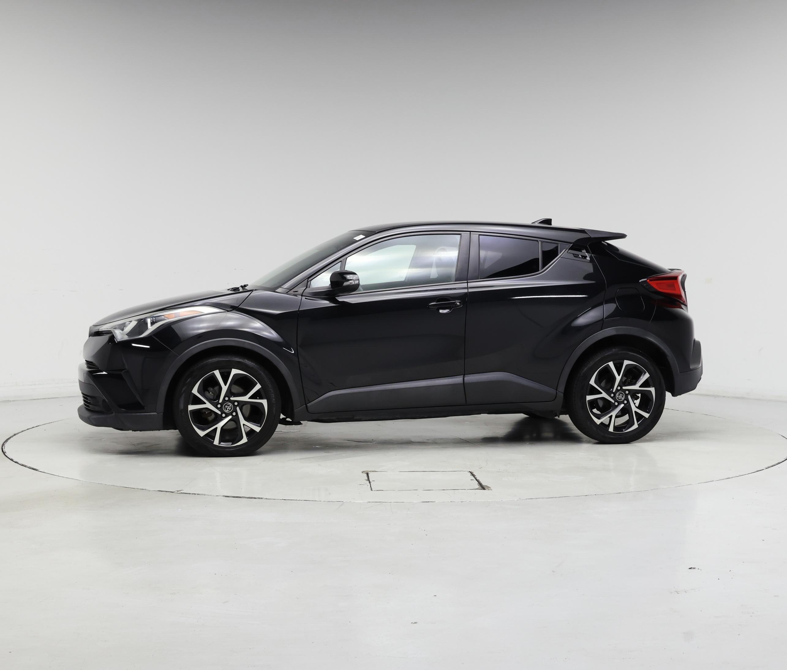 Thumbnail: 2018 Toyota C-HR - 3