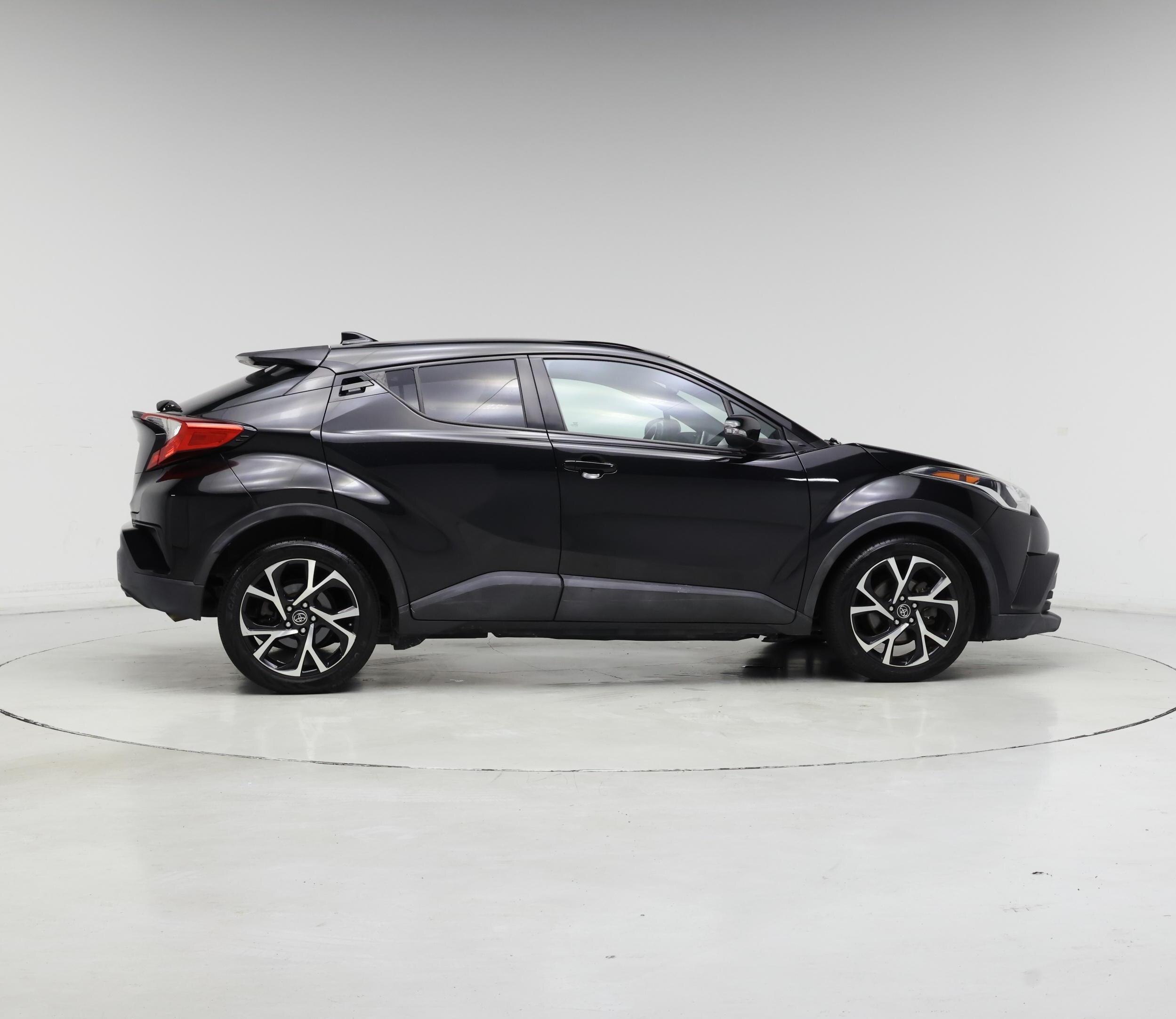 Thumbnail: 2018 Toyota C-HR - 7