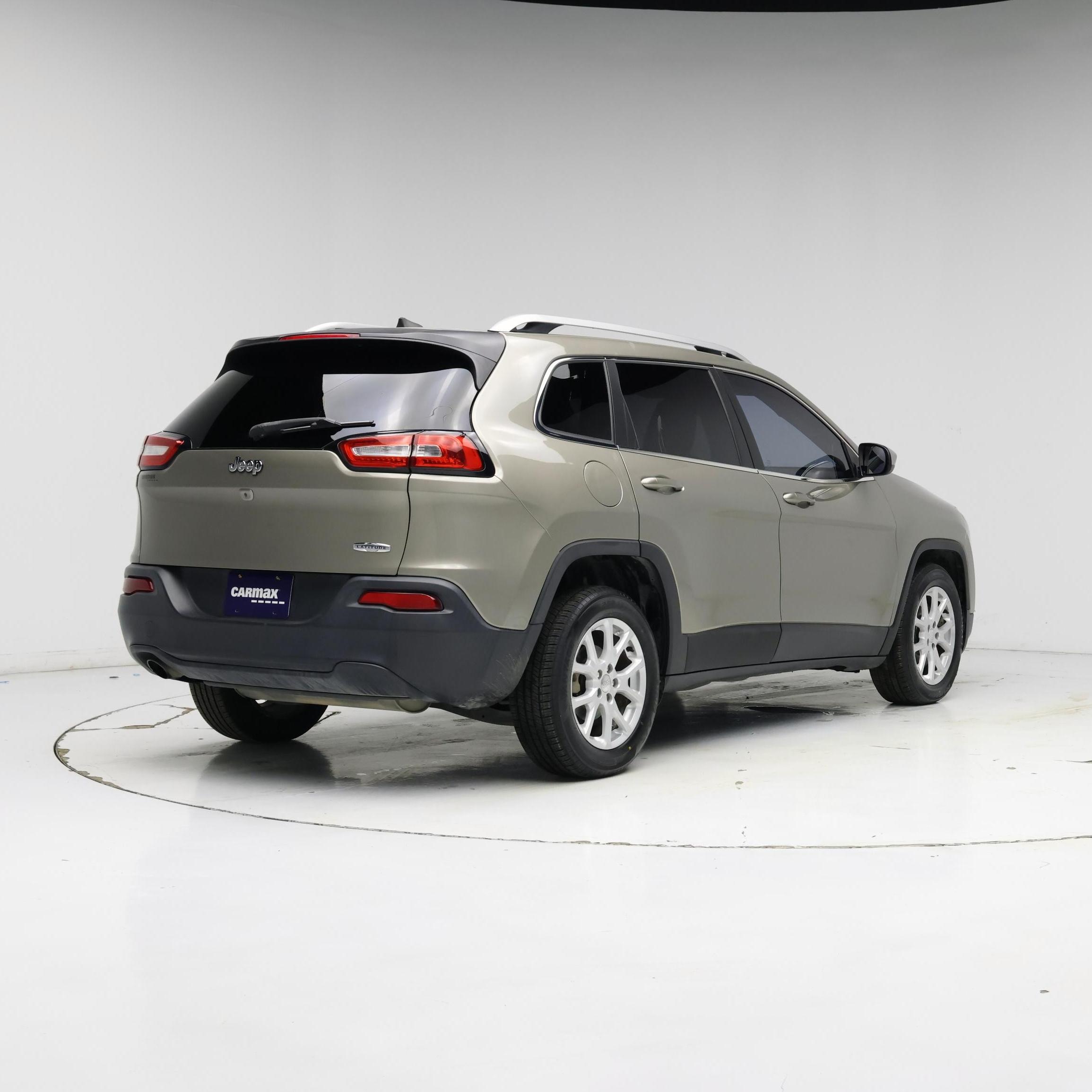 Thumbnail: 2017 Jeep Cherokee - 8