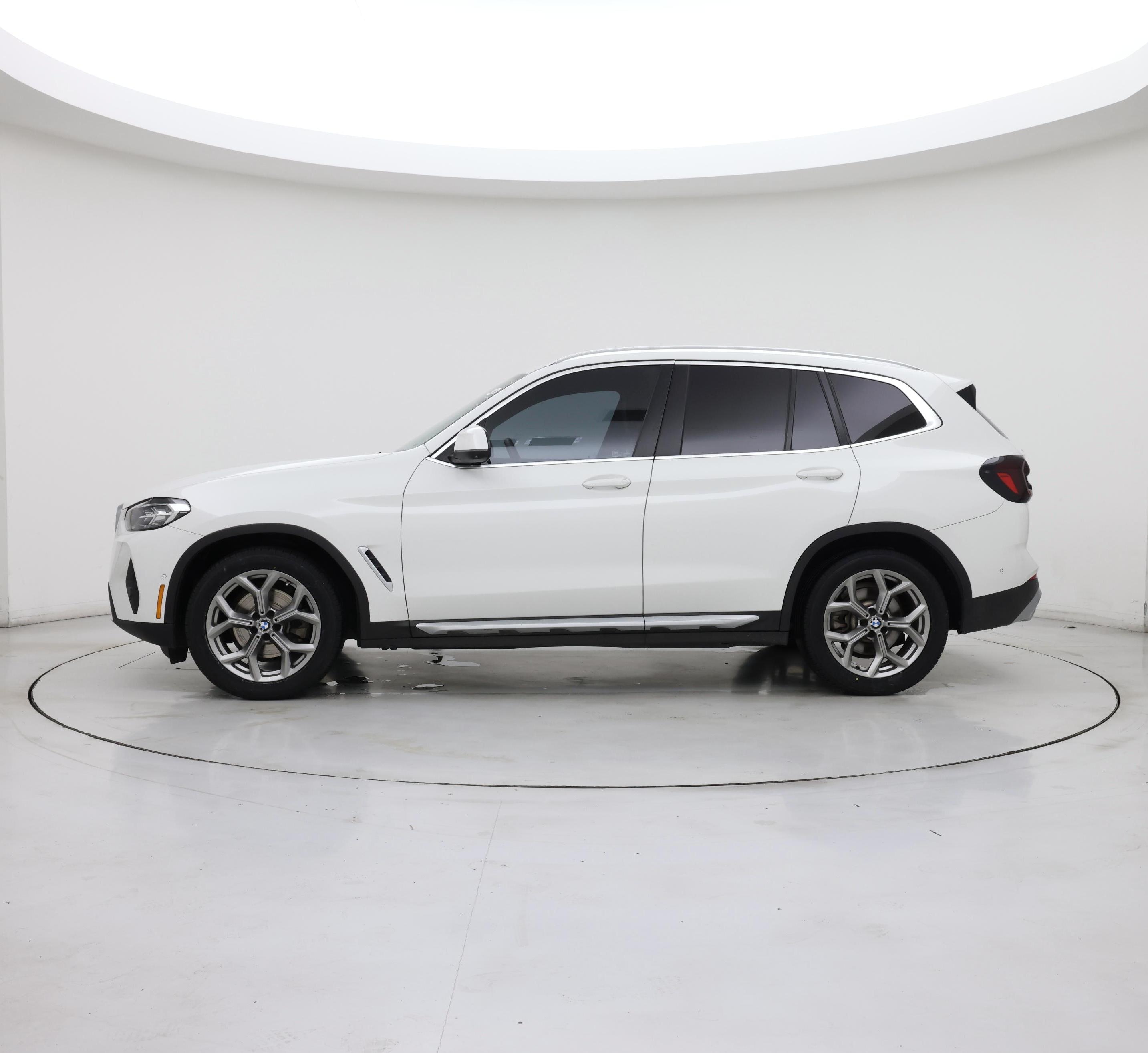 Thumbnail: 2023 BMW X3 - 3