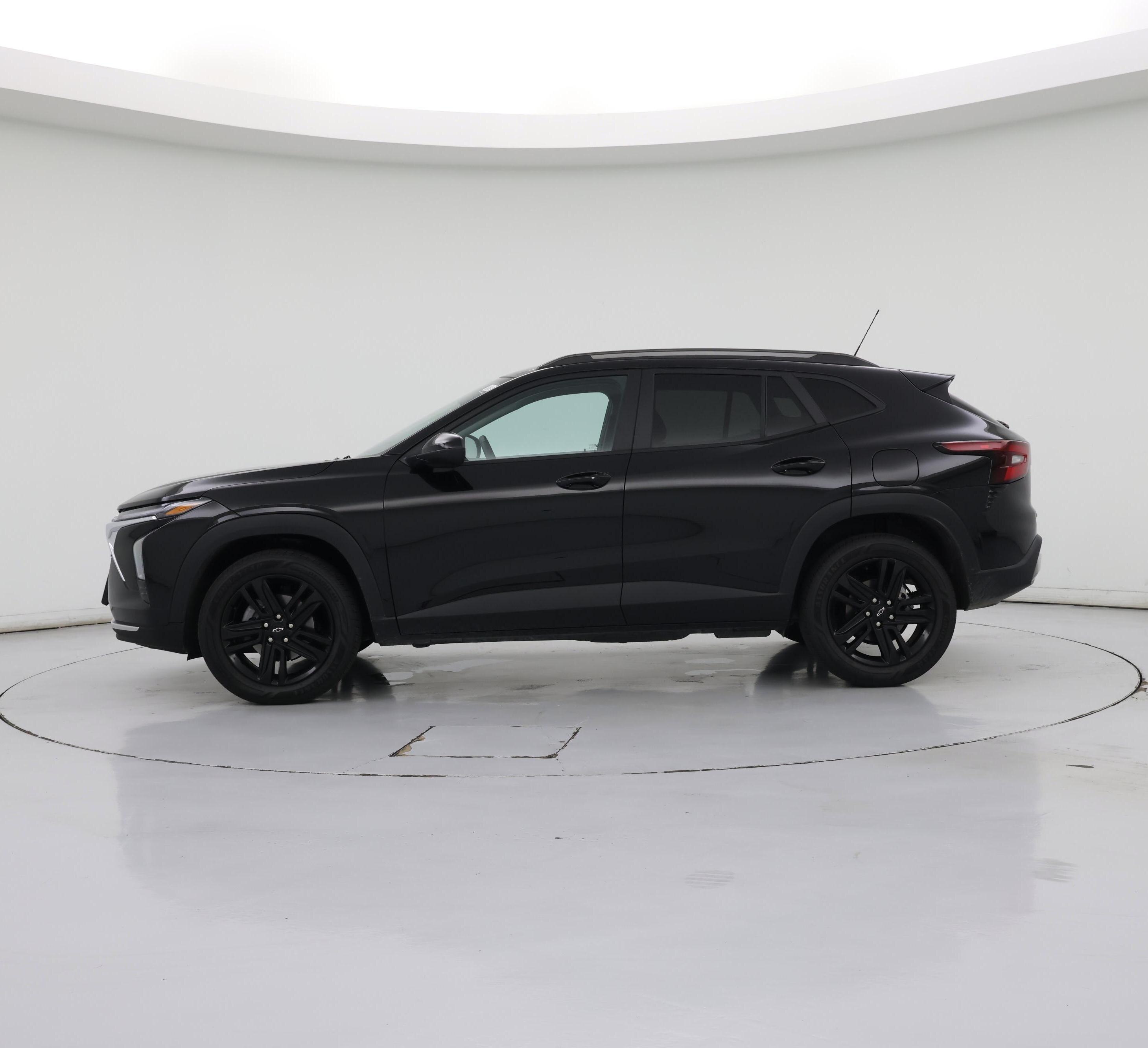 Thumbnail: 2025 Chevrolet Trax - 3