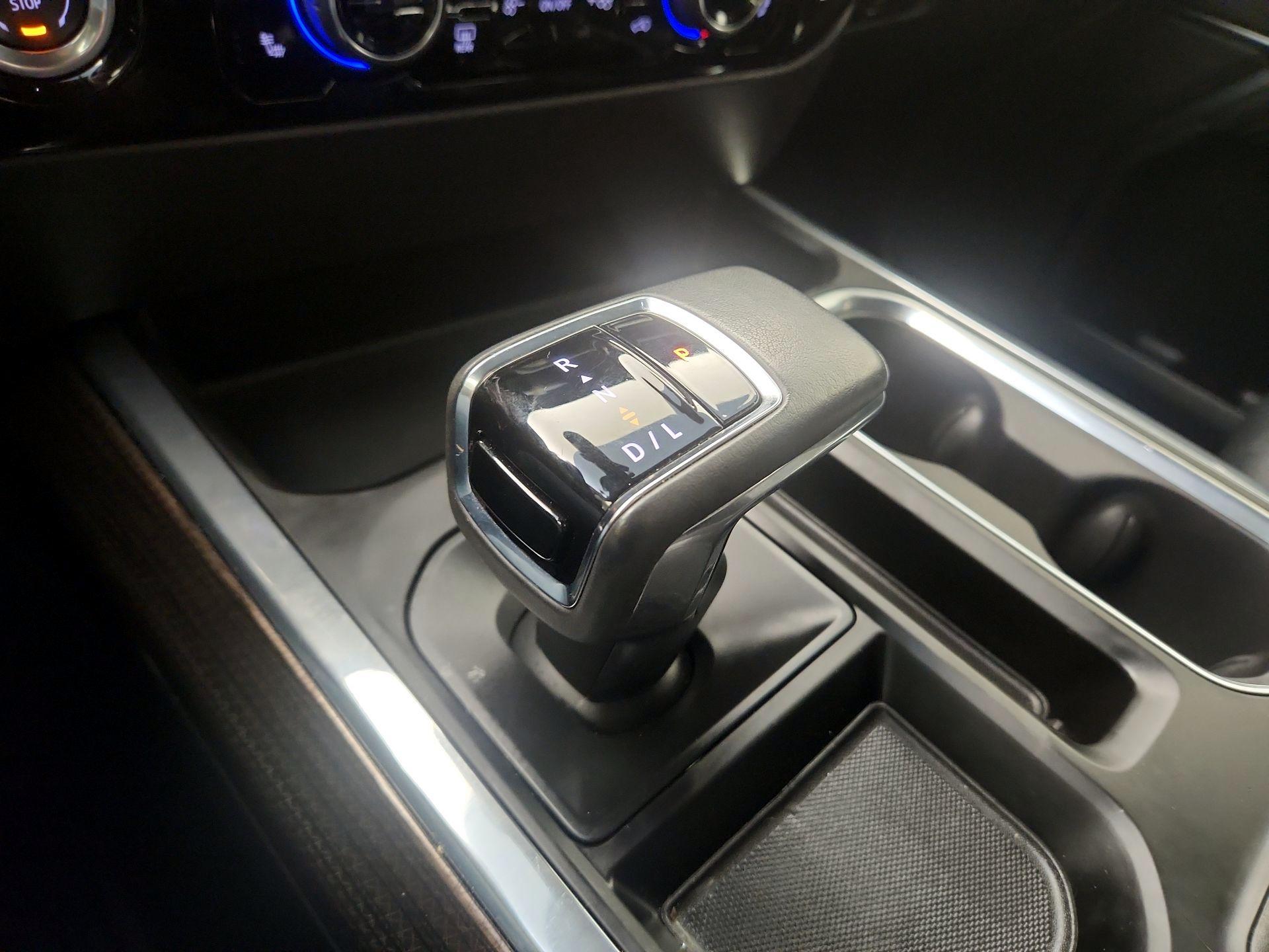 Thumbnail: 2022 Chevrolet Silverado 1500 - 15