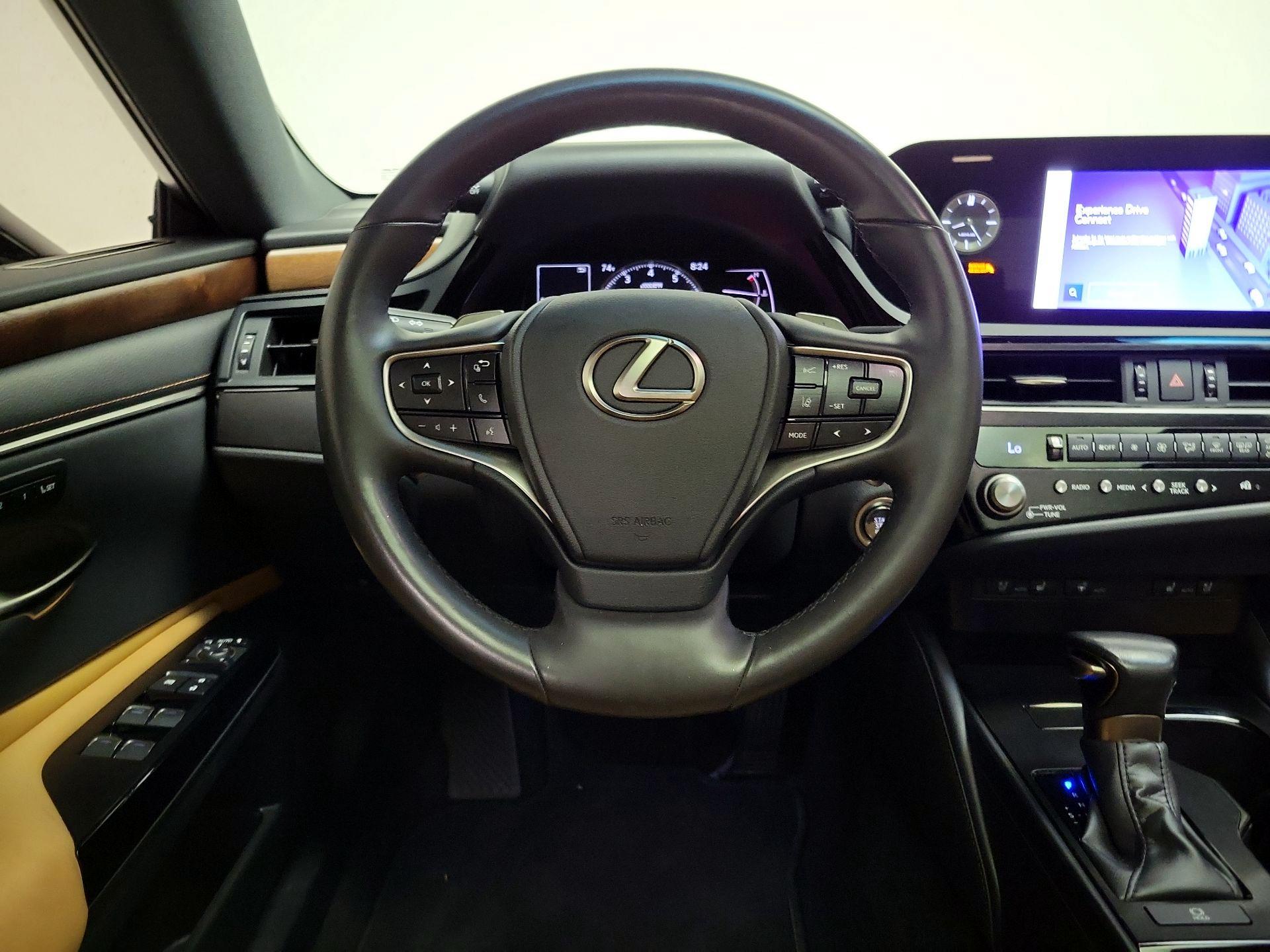 Thumbnail: 2023 Lexus ES - 10