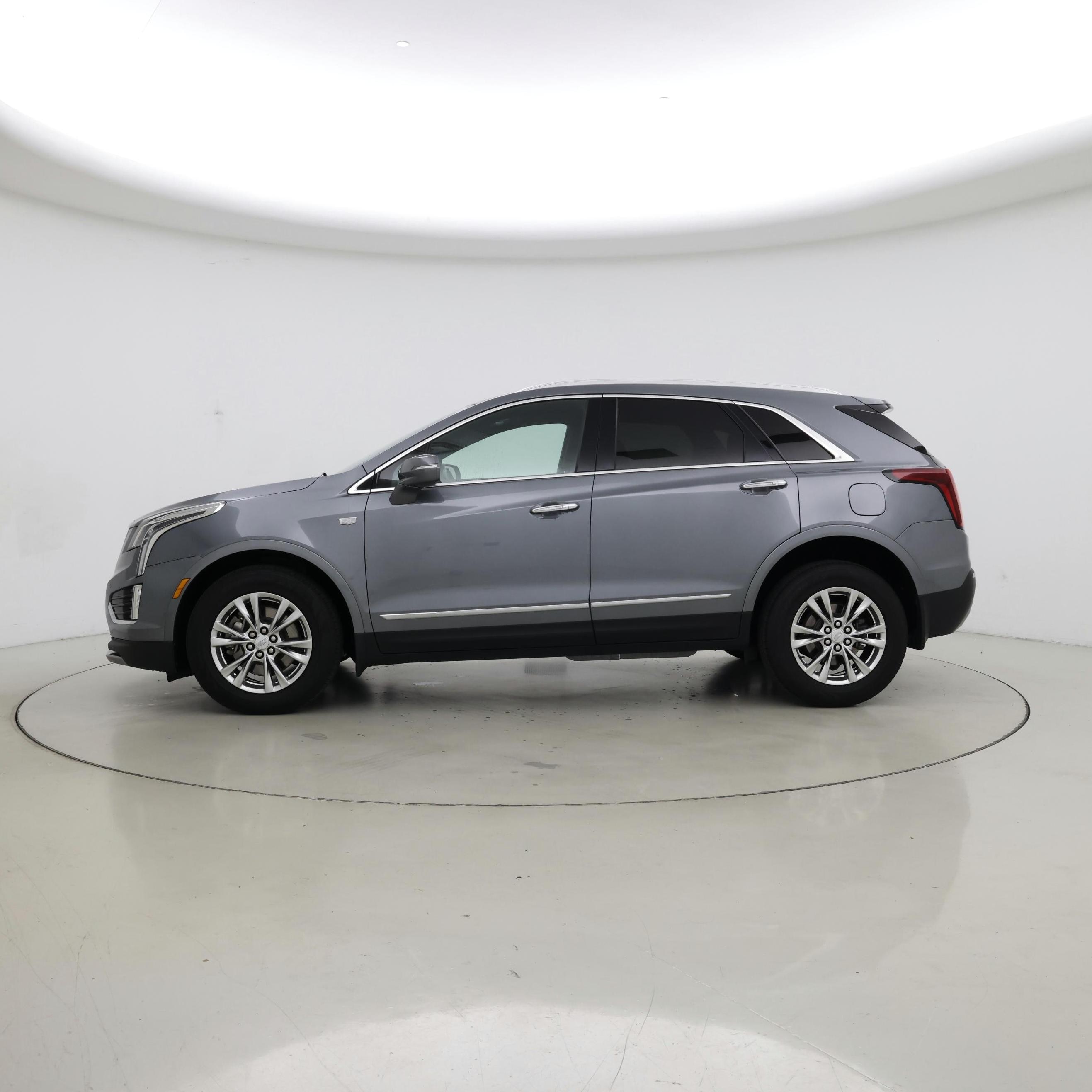 Thumbnail: 2020 Cadillac XT5 - 3