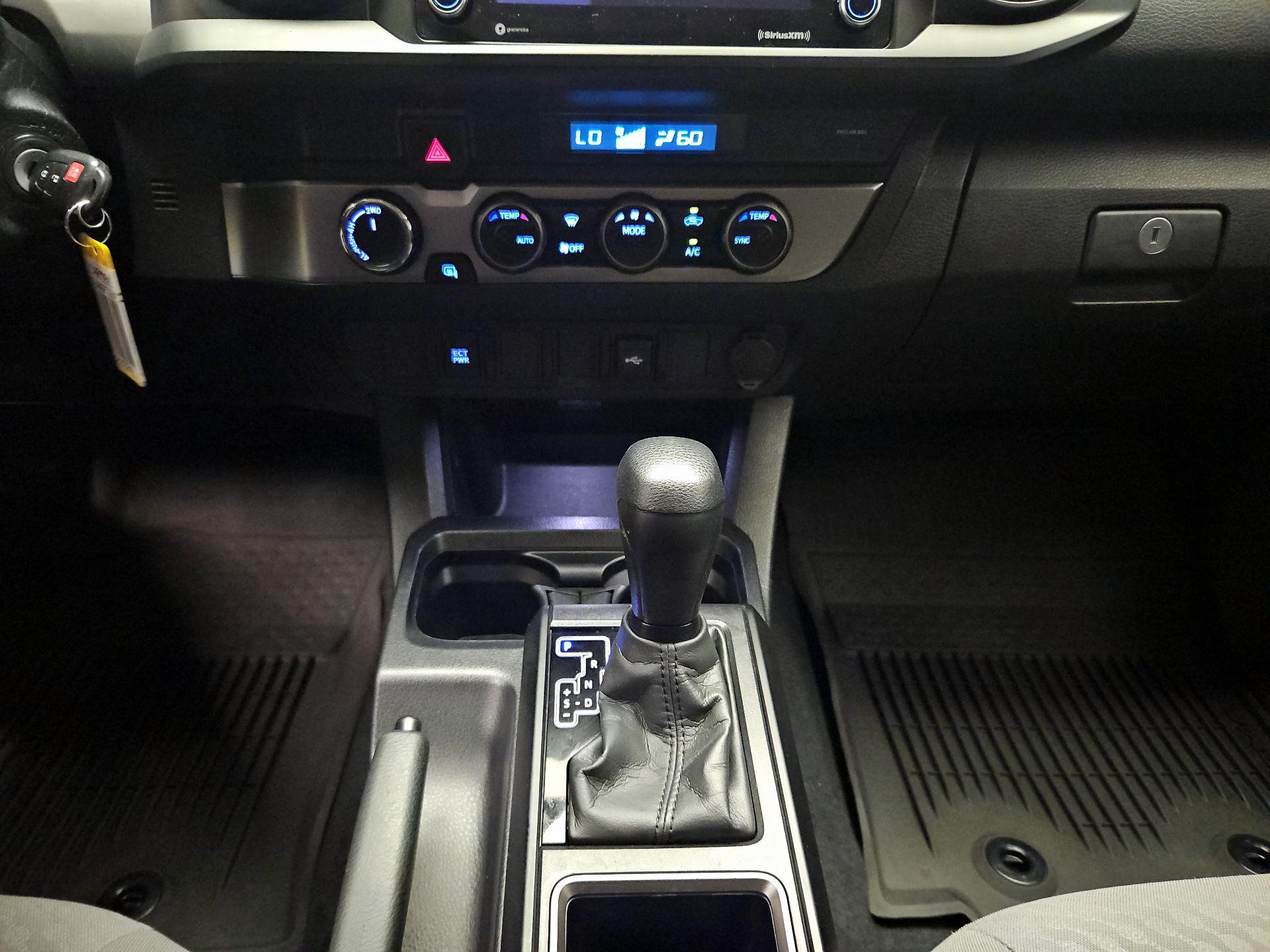 Thumbnail: 2023 Toyota Tacoma - 16