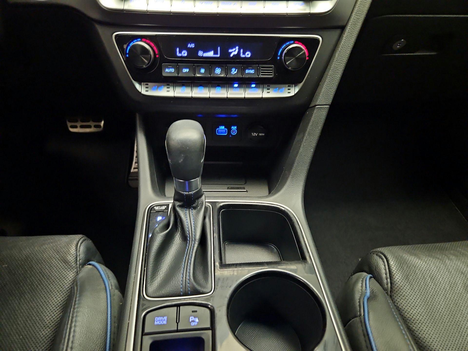 Thumbnail: 2019 Hyundai Sonata - 16