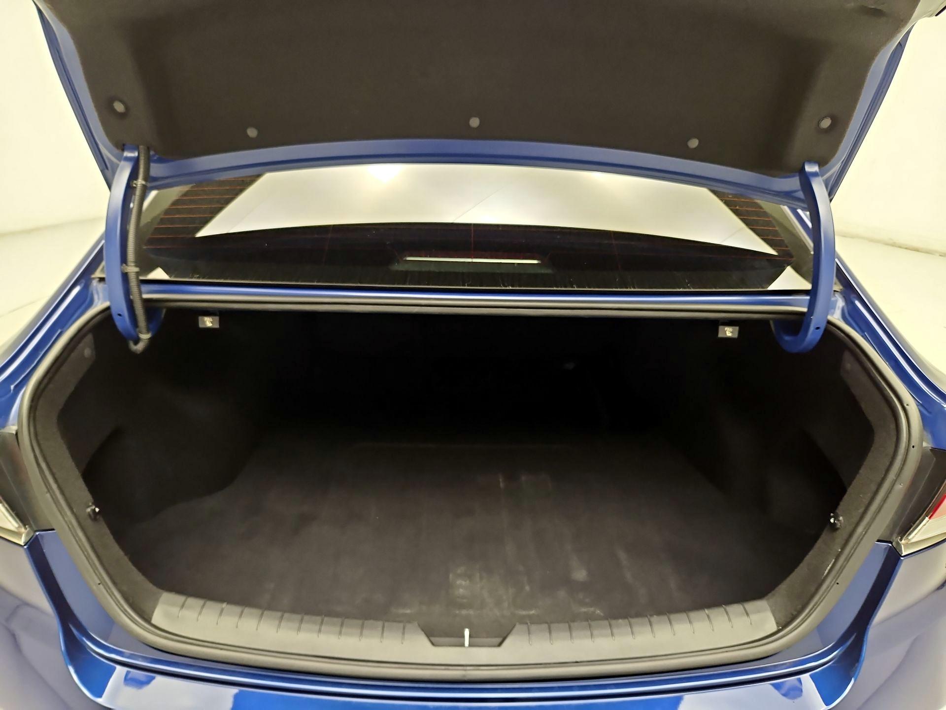 Thumbnail: 2019 Hyundai Sonata - 18