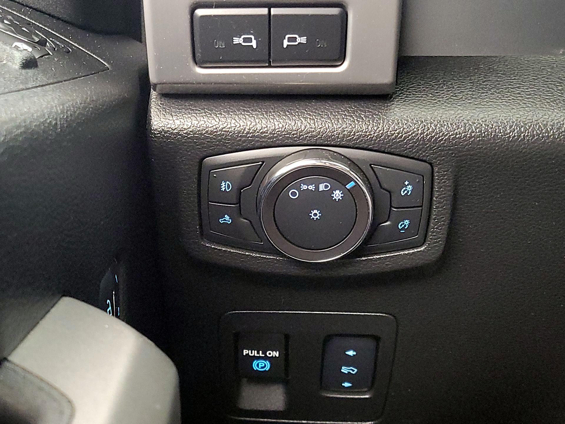 Thumbnail: 2018 Ford F-150 - 13