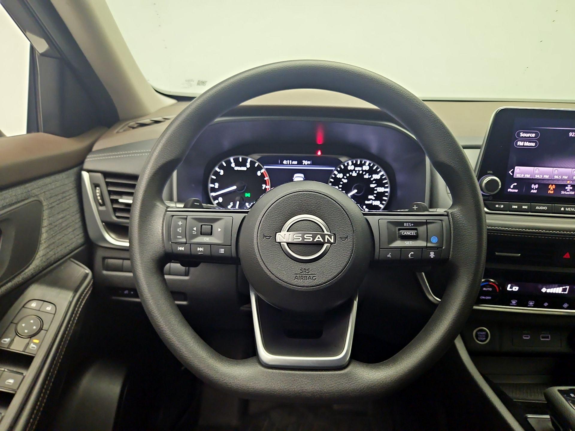 Thumbnail: 2023 Nissan Rogue - 10