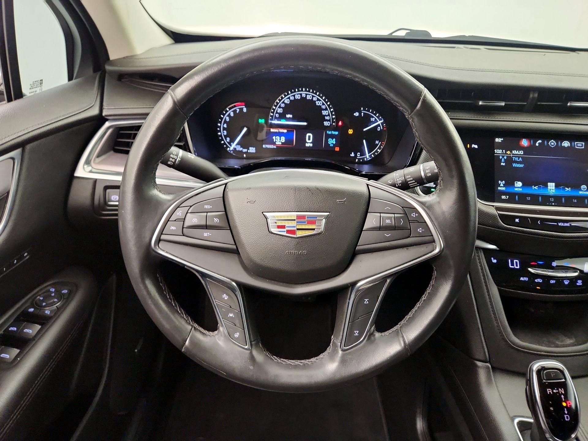 Thumbnail: 2019 Cadillac XT5 - 10