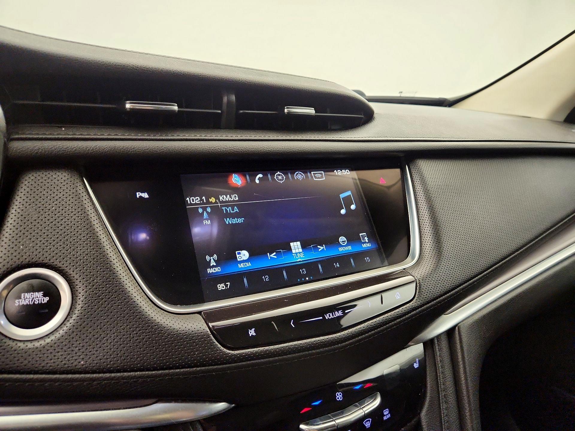 Thumbnail: 2019 Cadillac XT5 - 13