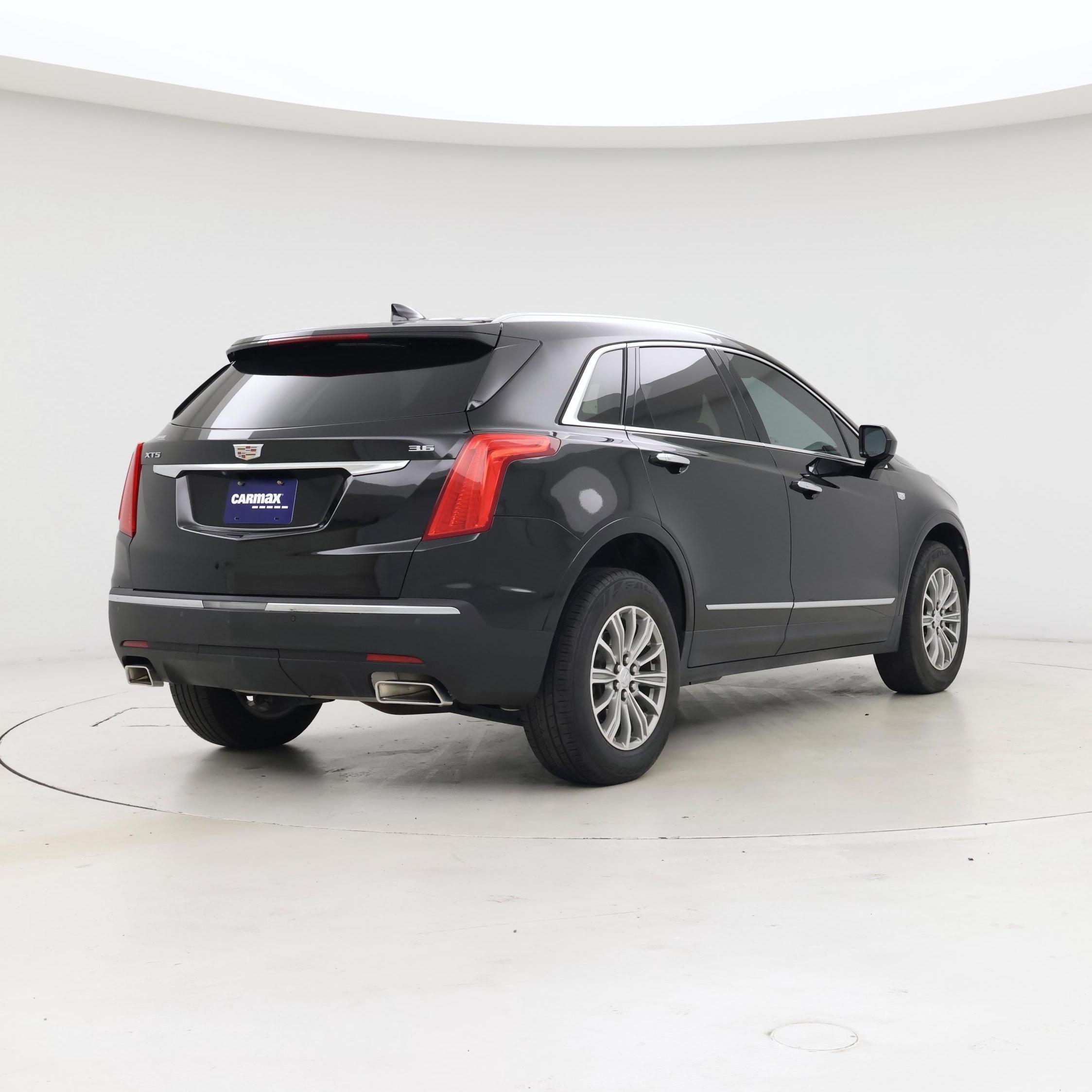 Thumbnail: 2019 Cadillac XT5 - 8