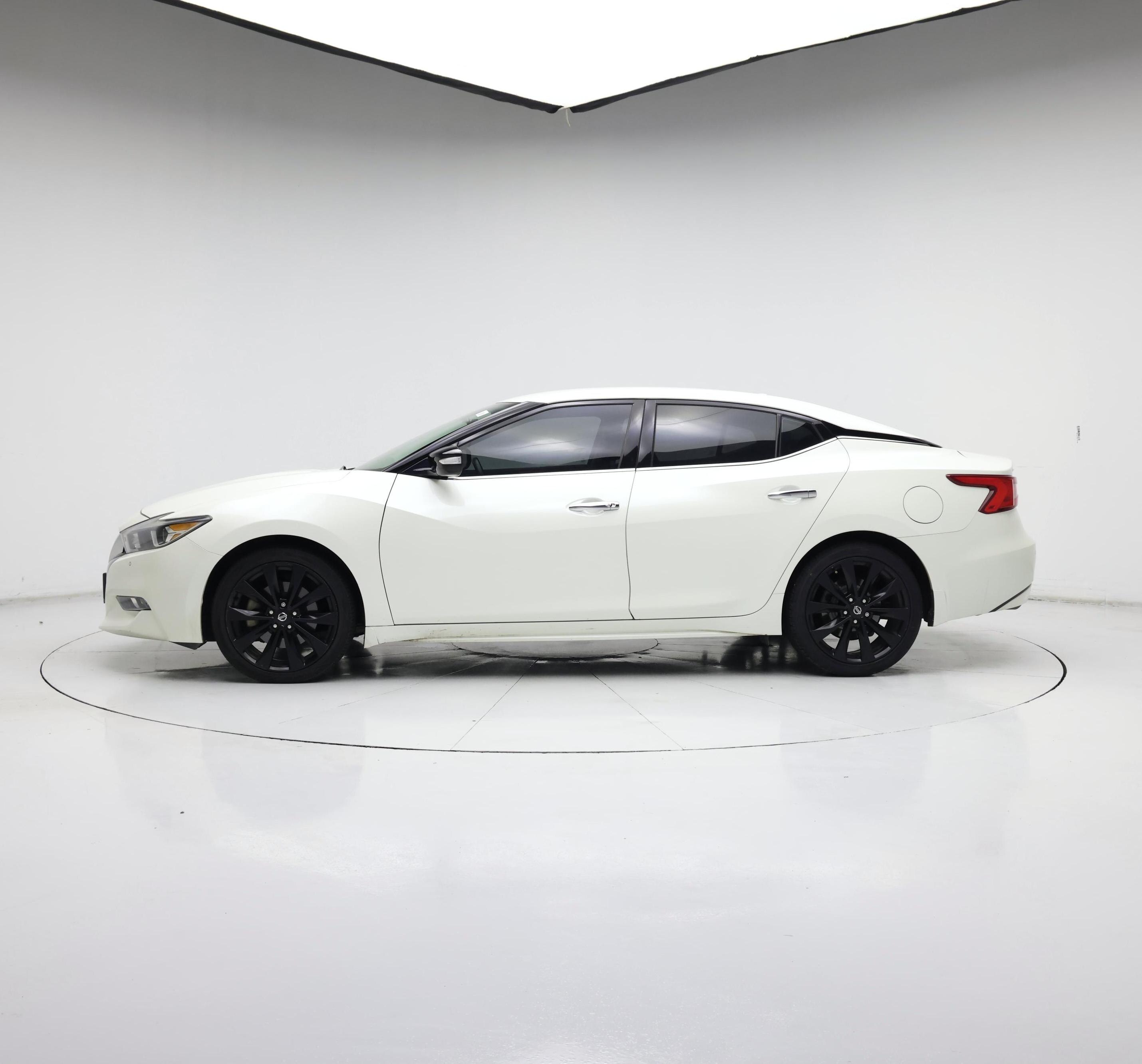 Thumbnail: 2017 Nissan Maxima - 3