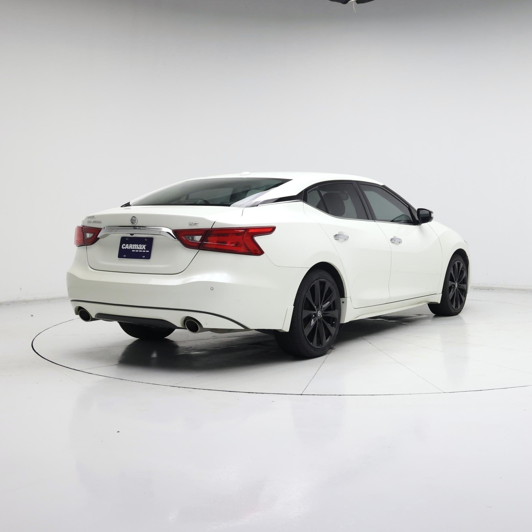 Thumbnail: 2017 Nissan Maxima - 8