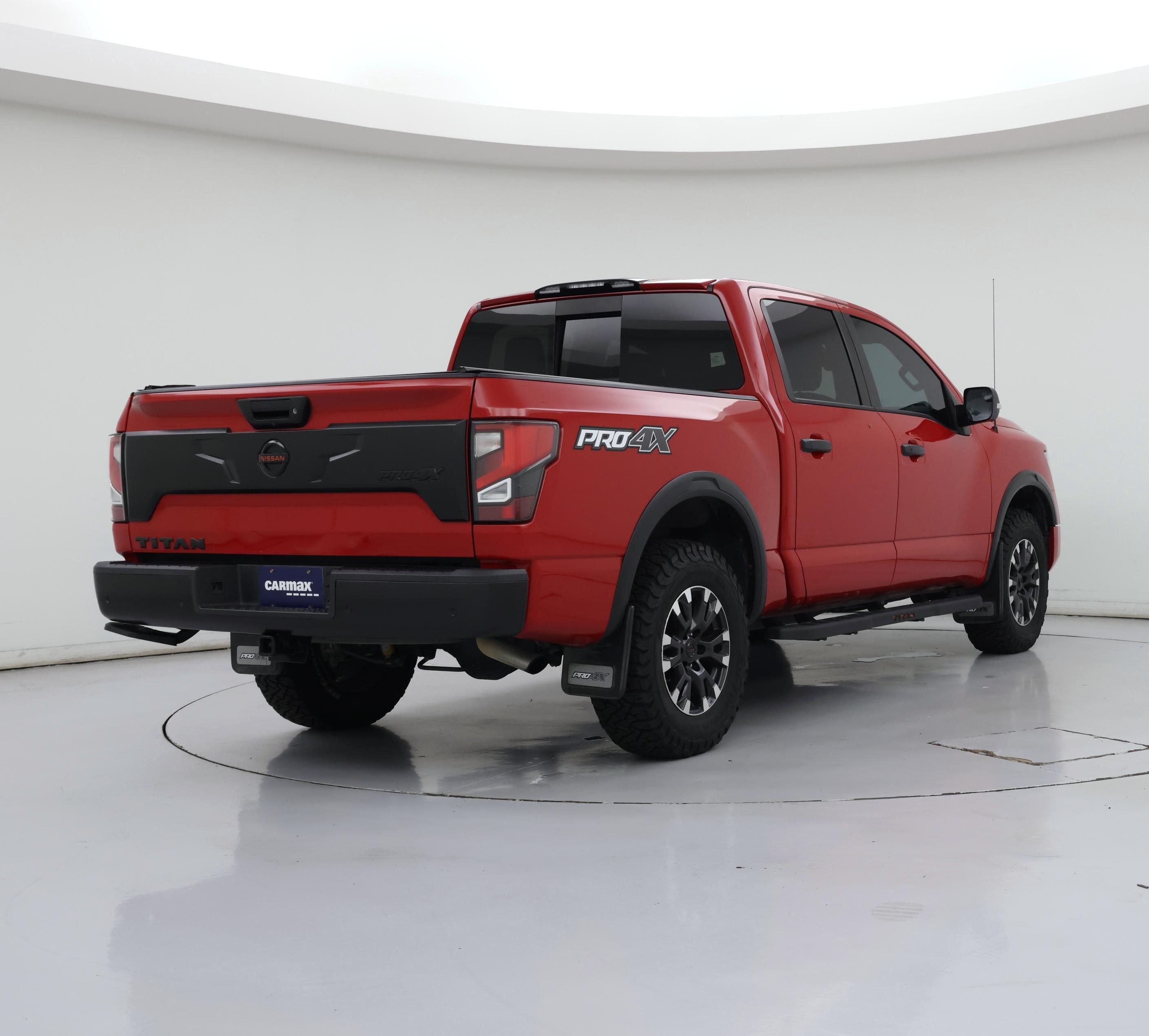 Thumbnail: 2021 Nissan Titan - 8