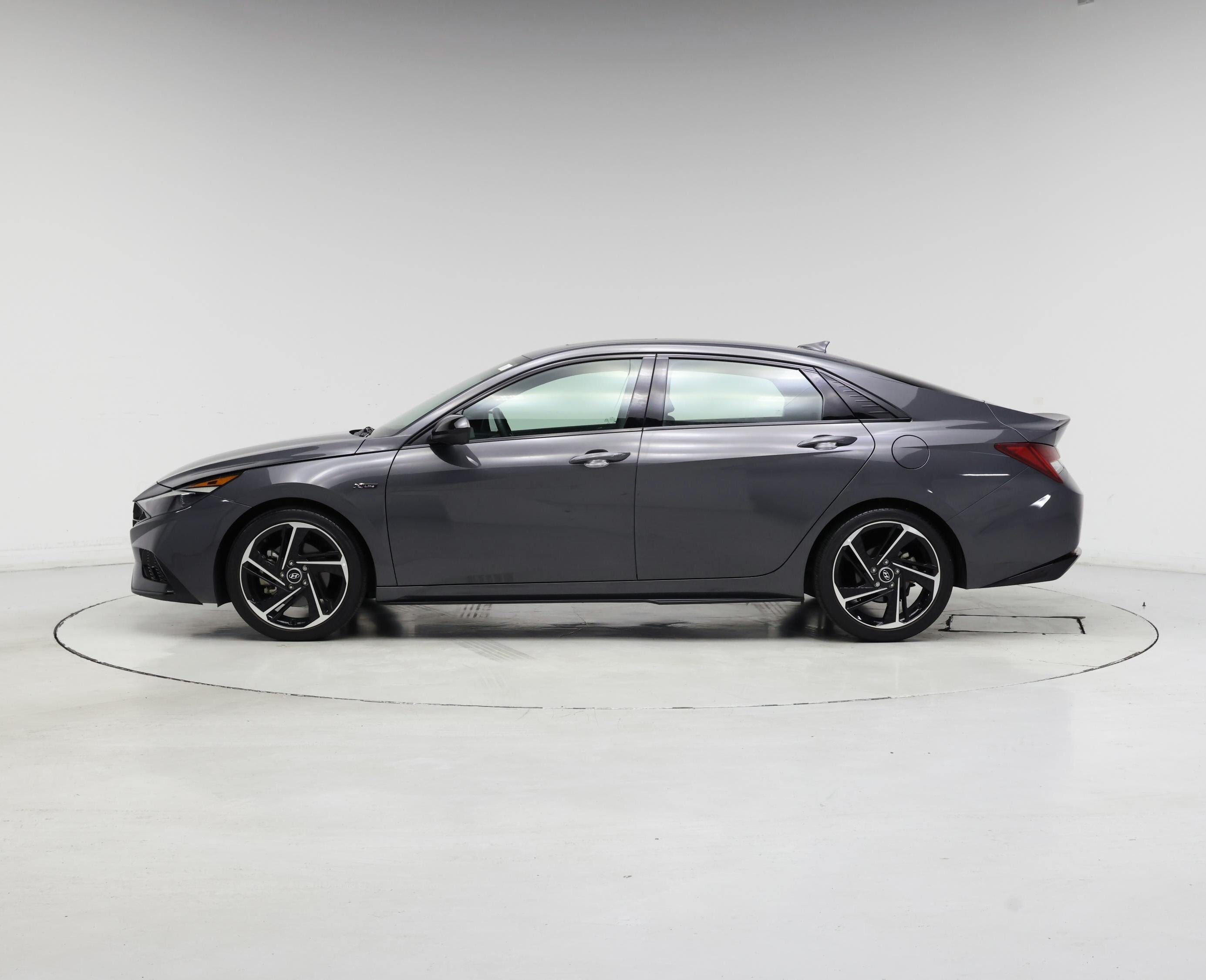 Thumbnail: 2023 Hyundai Elantra - 3
