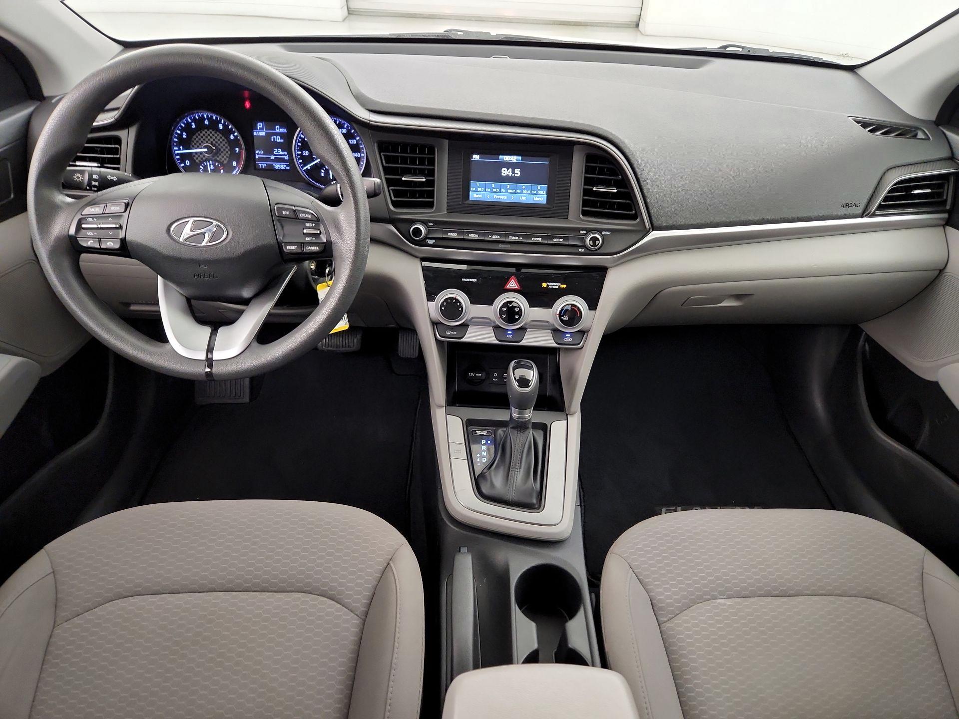 Thumbnail: 2019 Hyundai Elantra - 9
