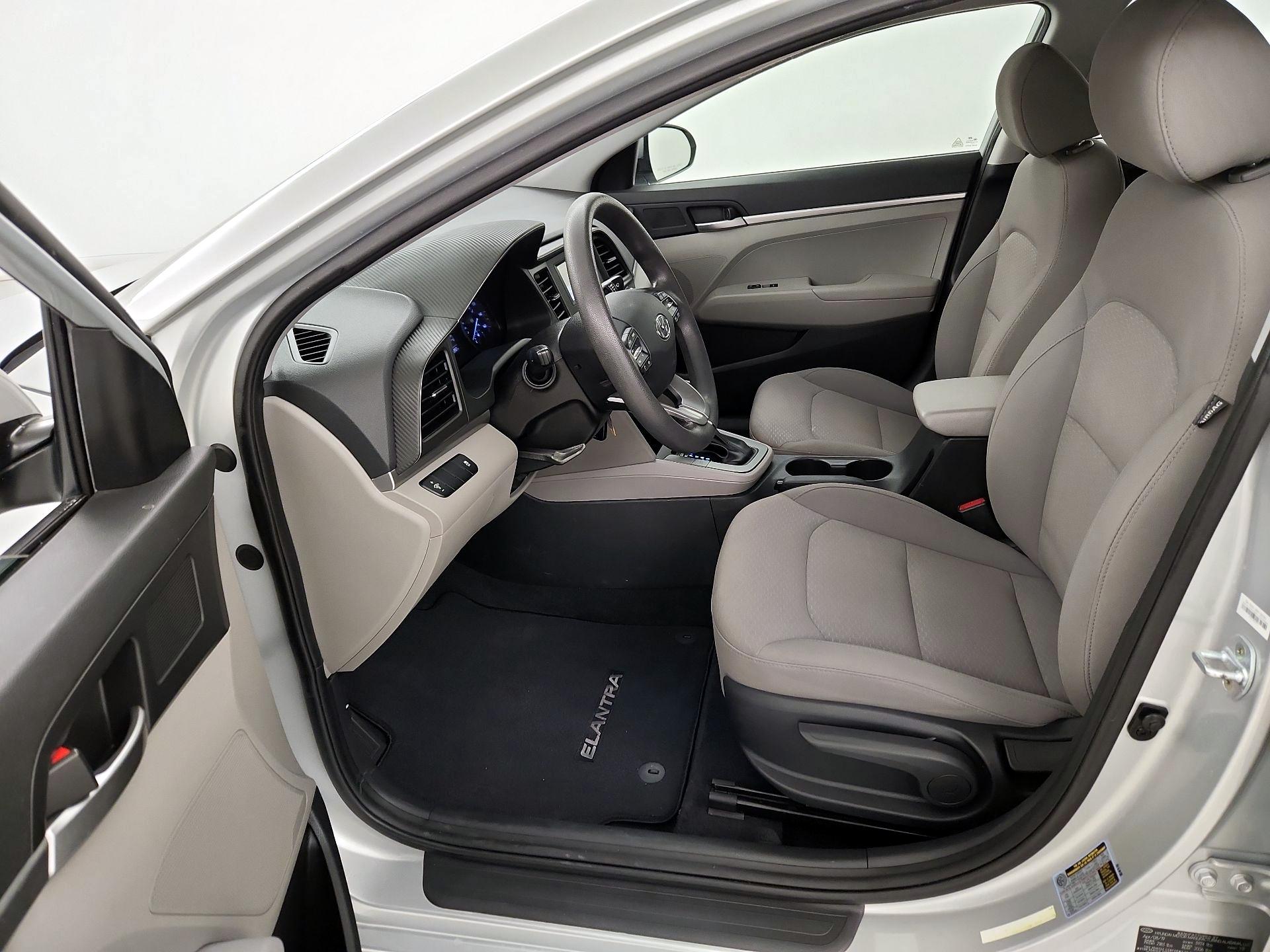 Thumbnail: 2019 Hyundai Elantra - 11