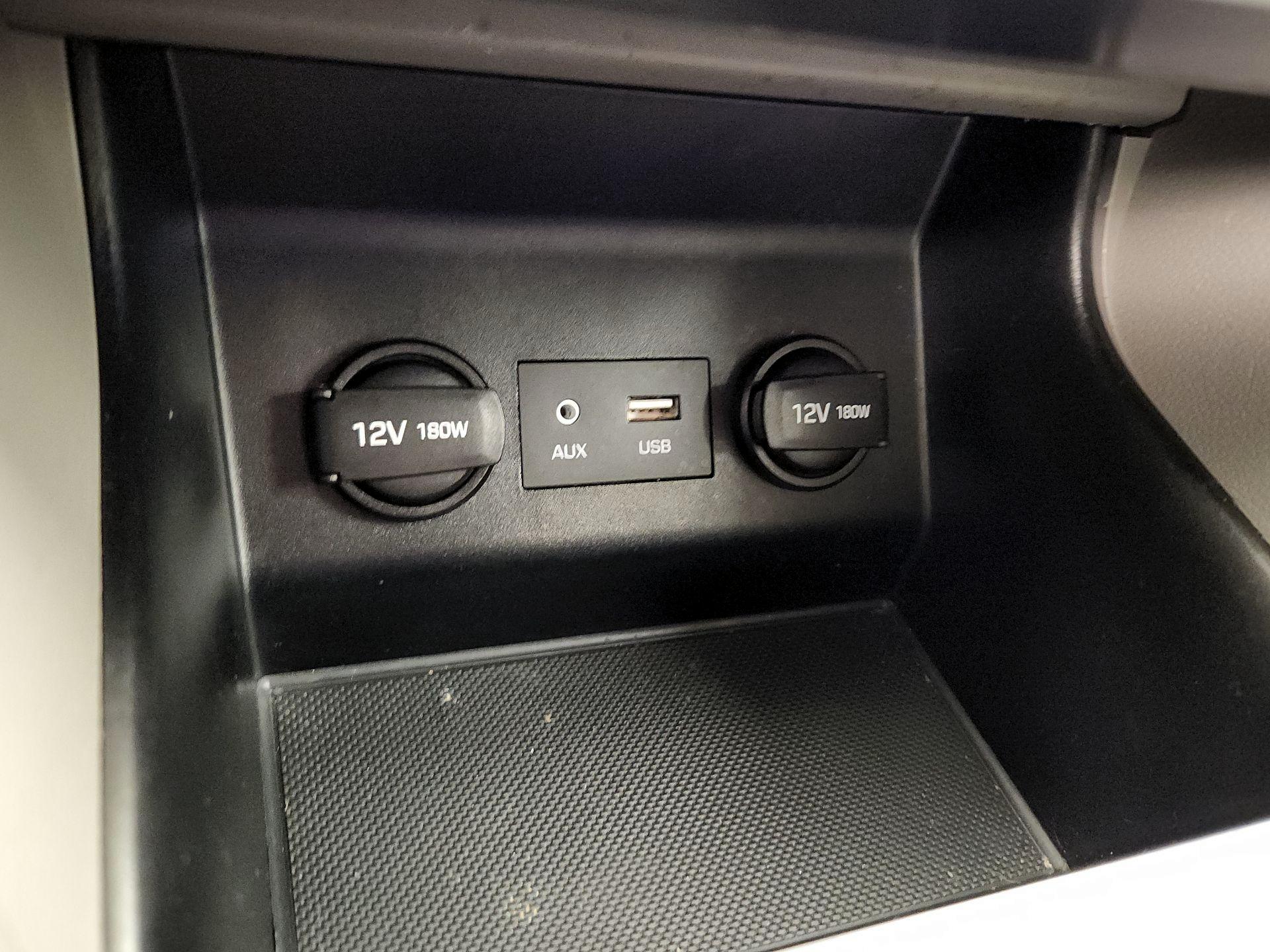 Thumbnail: 2019 Hyundai Elantra - 18